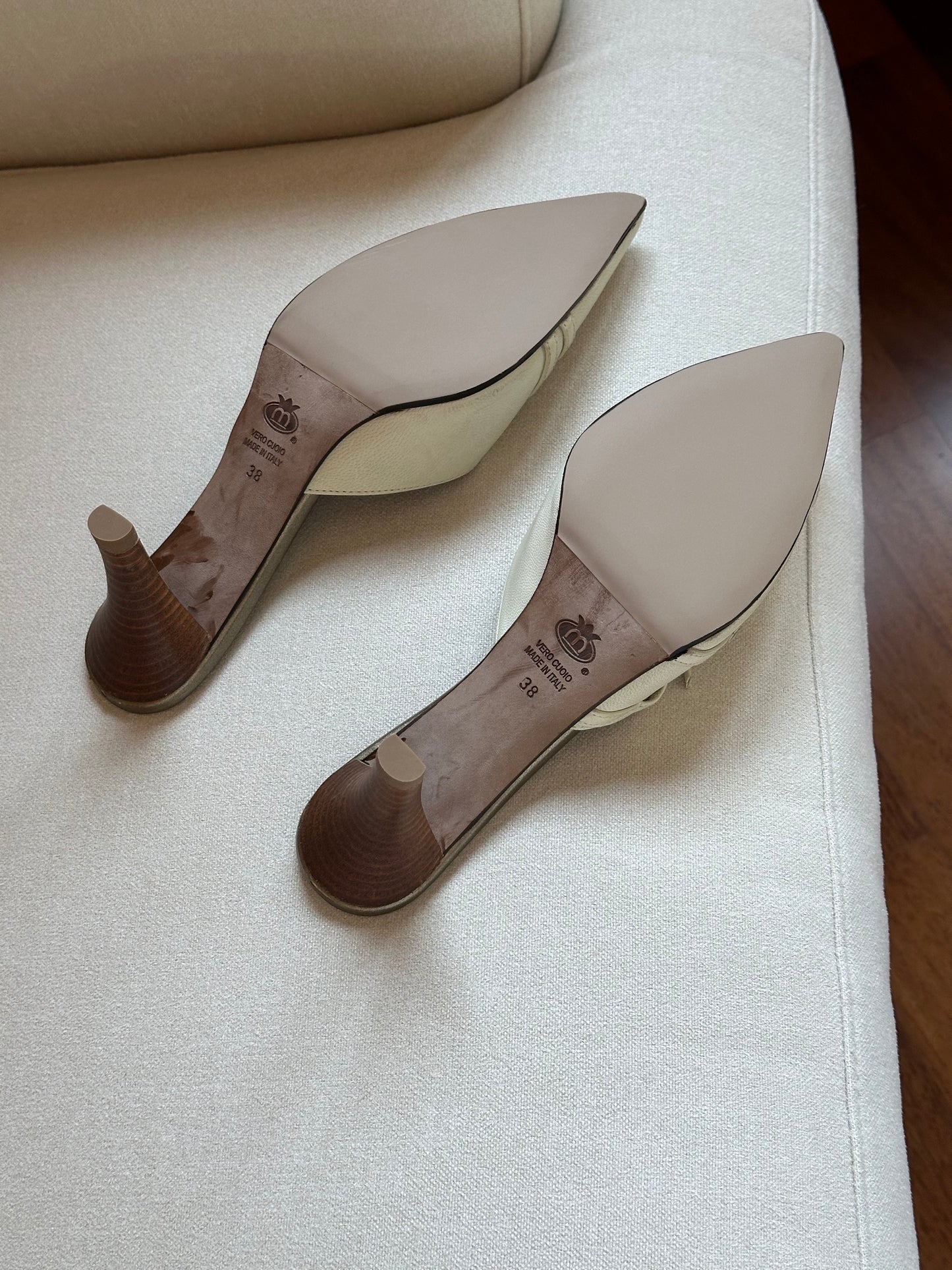 Ice-White Pointy Mules