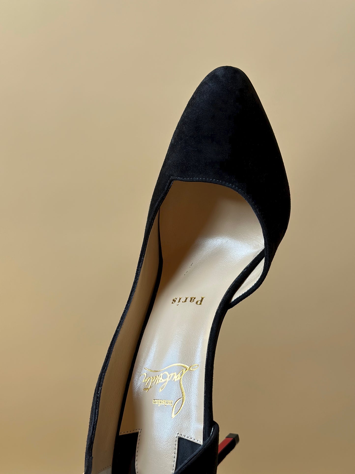 Christian Louboutin Black Round Chick Pumps N.38