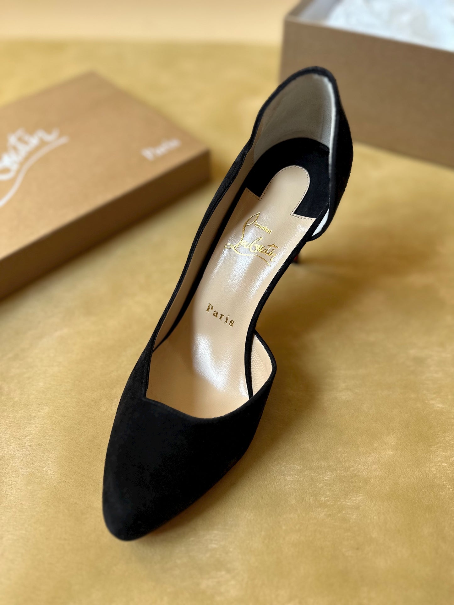 Christian Louboutin Black Round Chick Pumps N.38