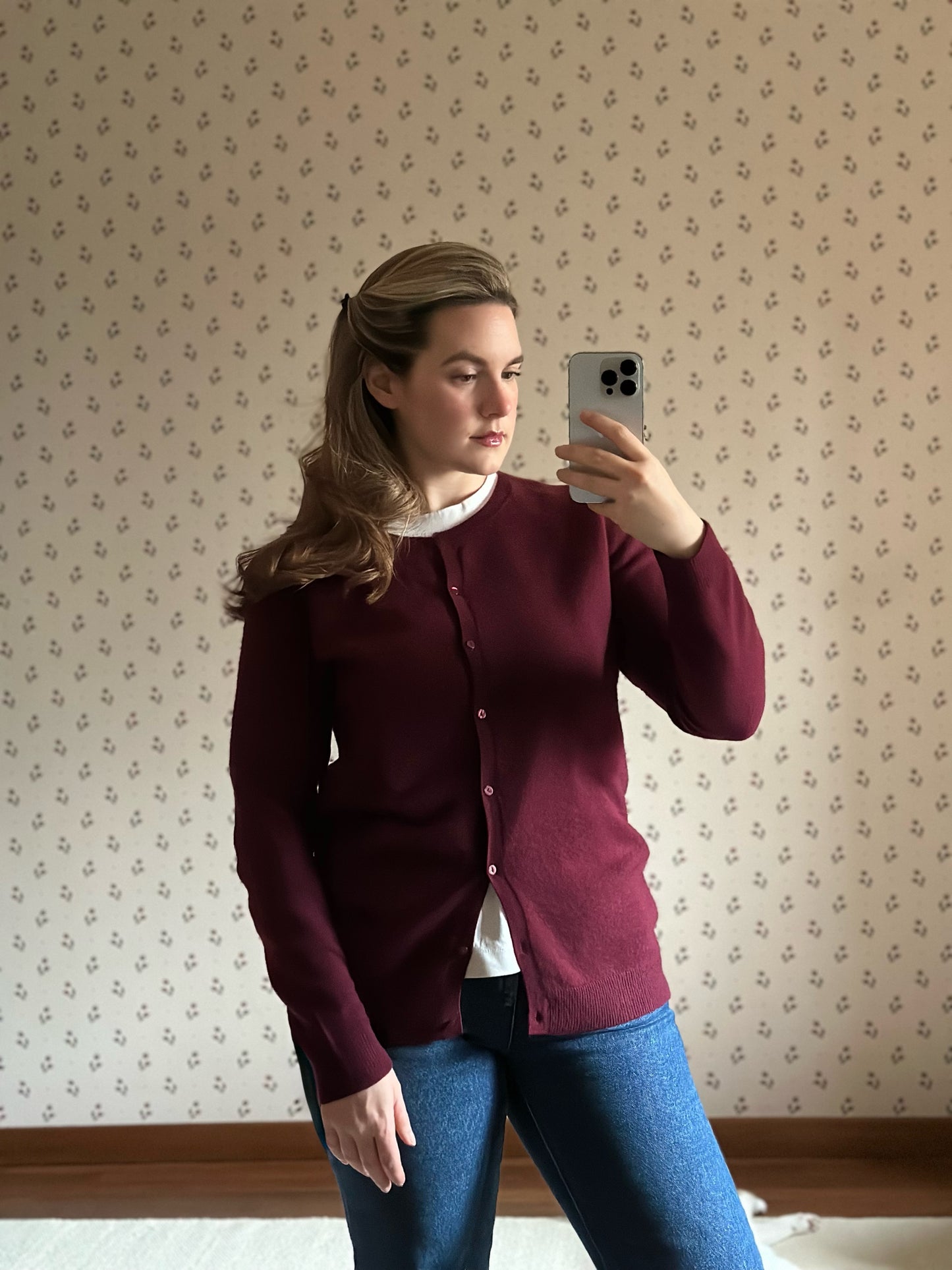 100% Cashmere Burgundy Cardigan