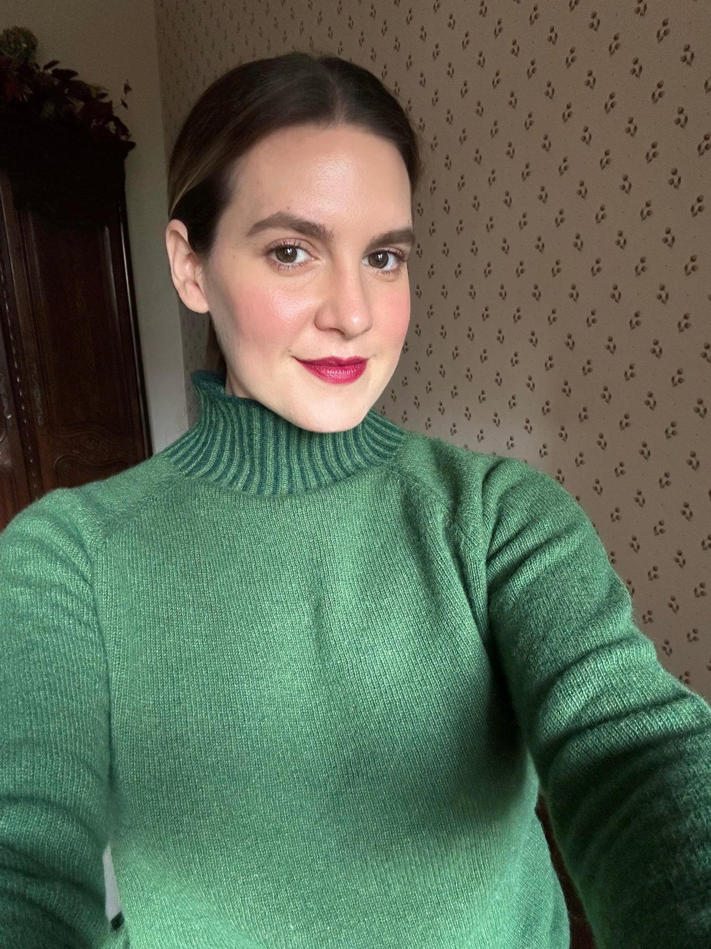 Vintage Green Wool & Cashmere Mock Neck Sweater