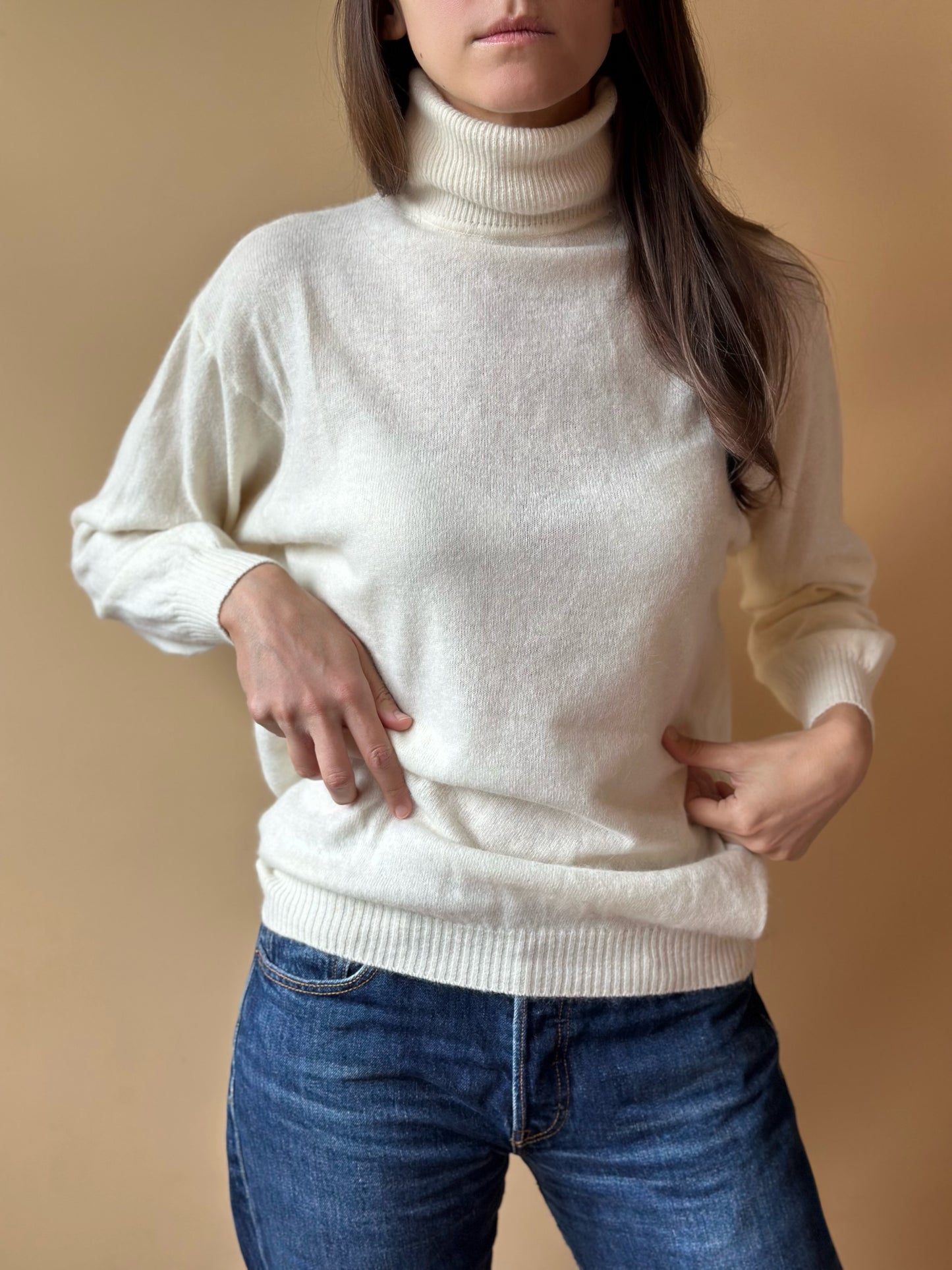 Vintage Milky White Lambswool & Angora Turtleneck