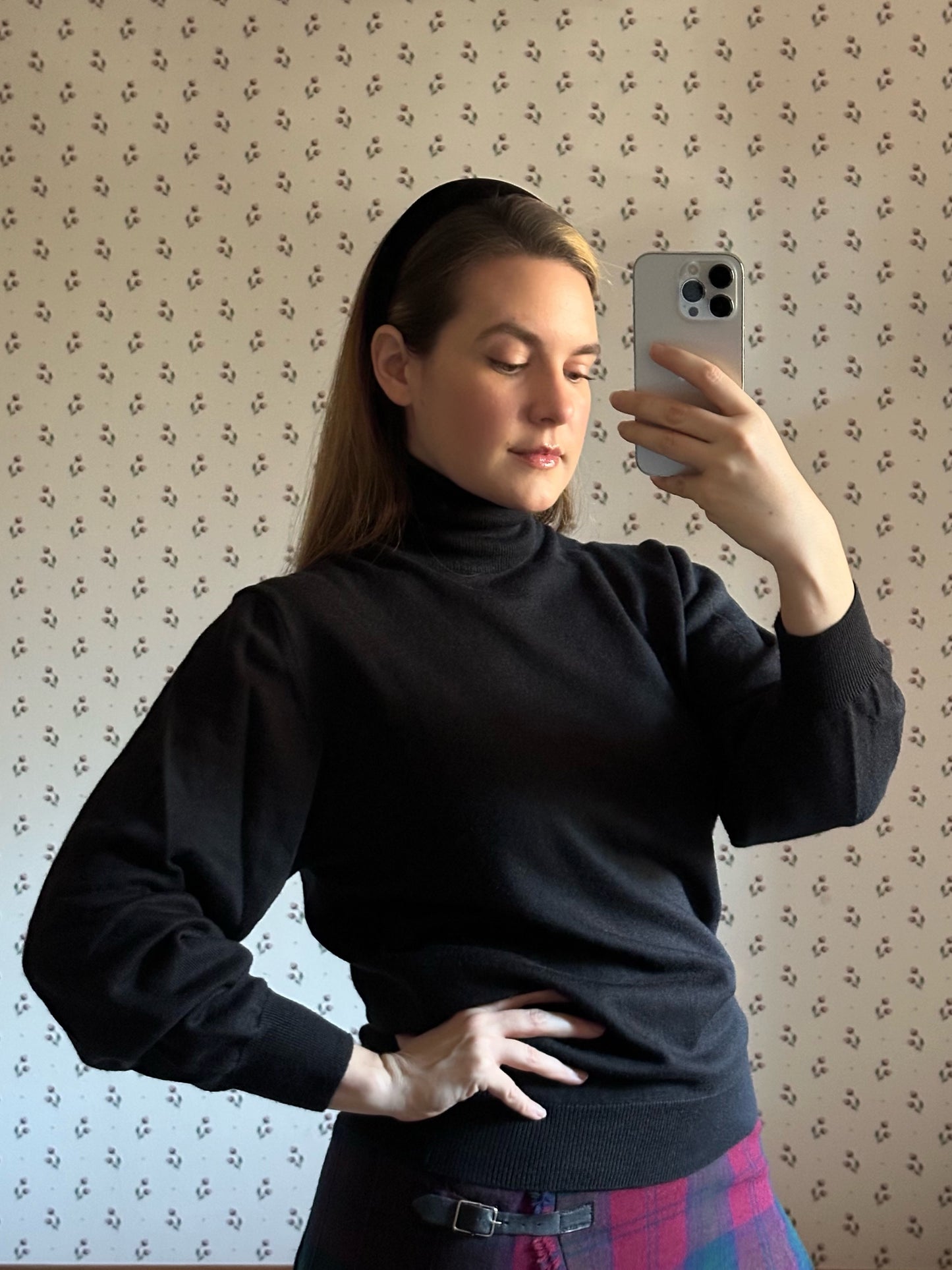 Vintage Pure Wool Black Turtleneck