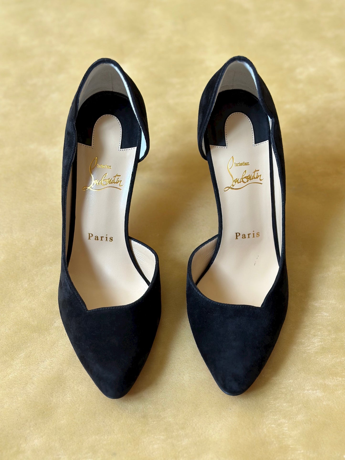 Christian Louboutin Black Round Chick Pumps N.38
