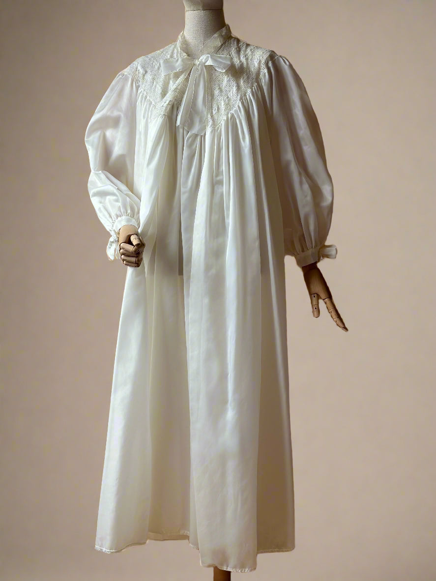 Vintage Romantic Robe & Nightgown Set