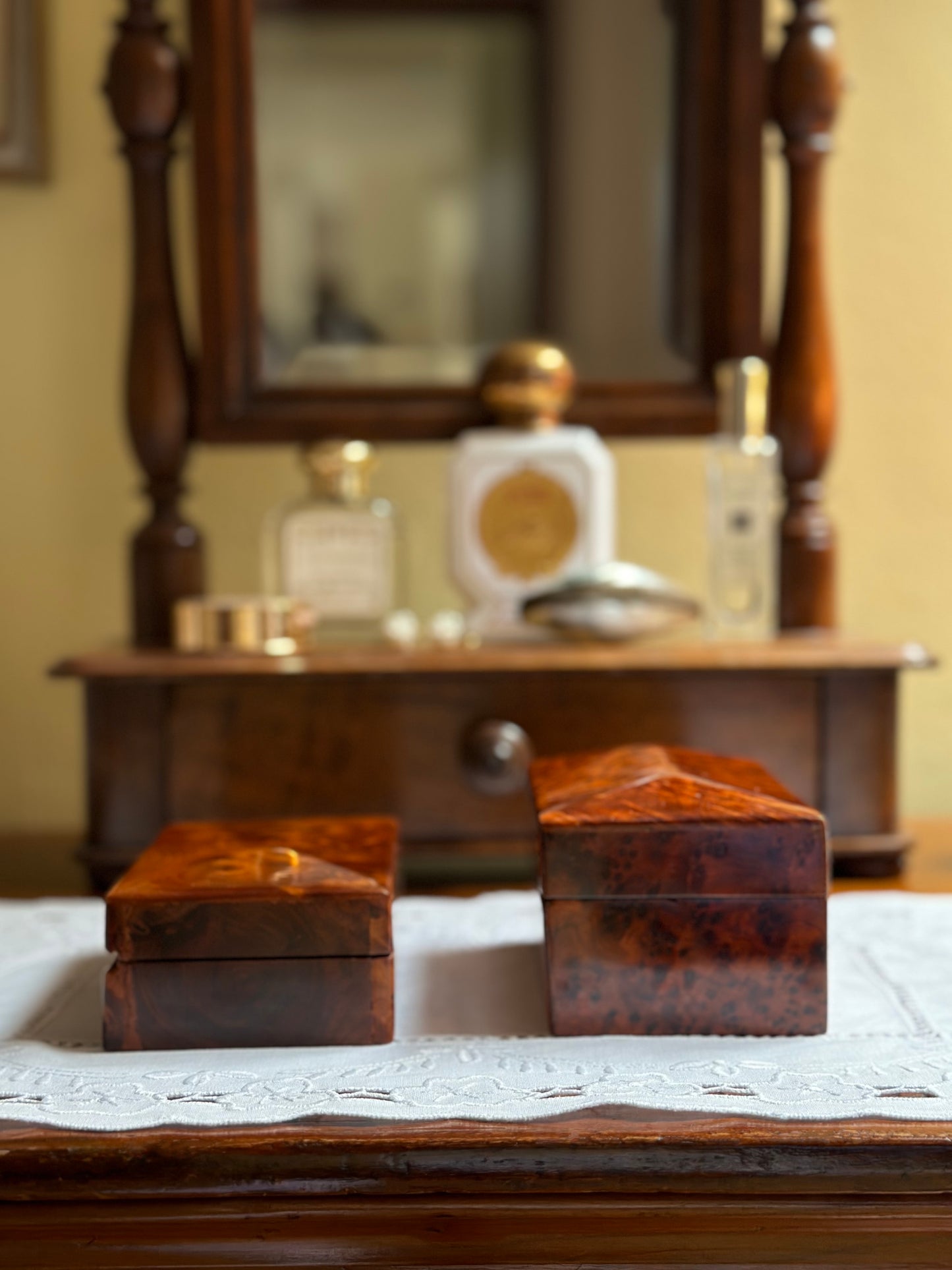 Antique Burl Wood Jewelry Box - Small