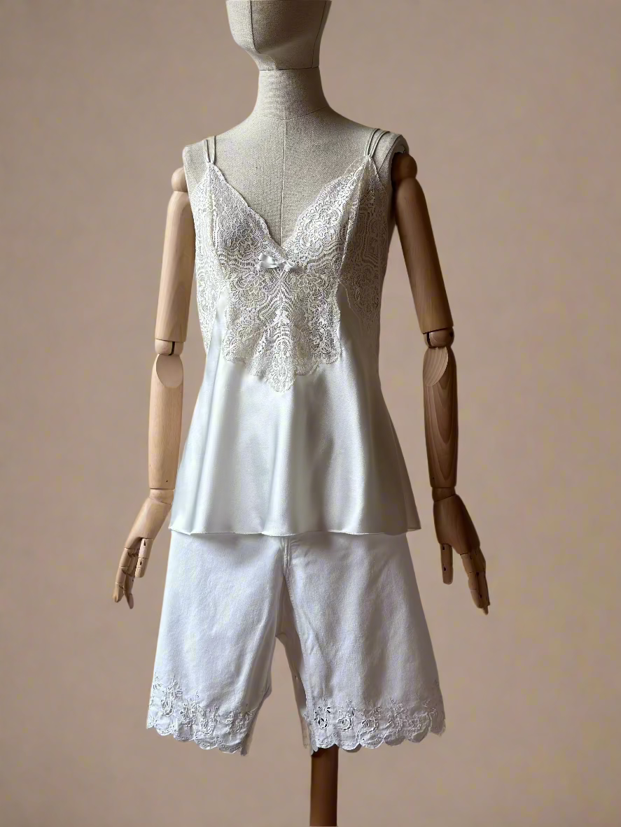The Twilight Lace