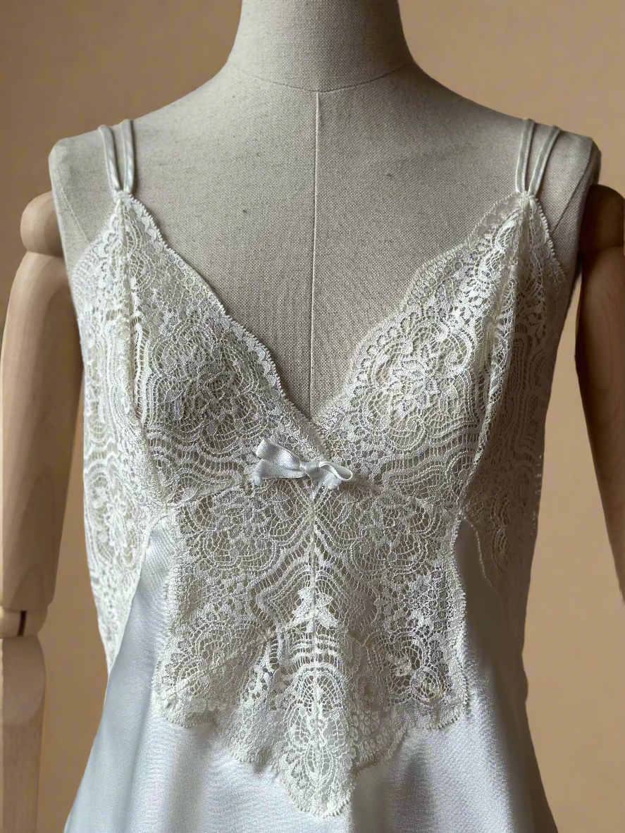 The Twilight Lace