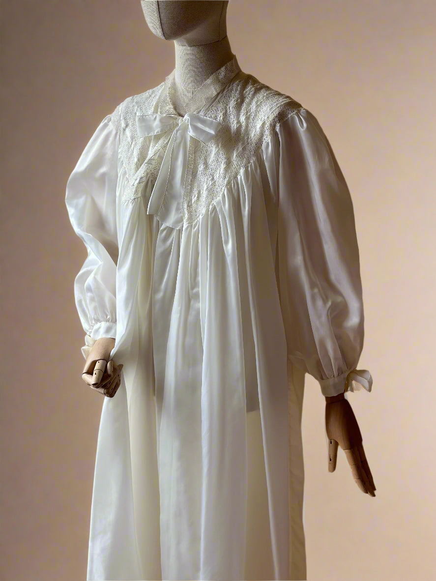 Vintage Romantic Robe & Nightgown Set