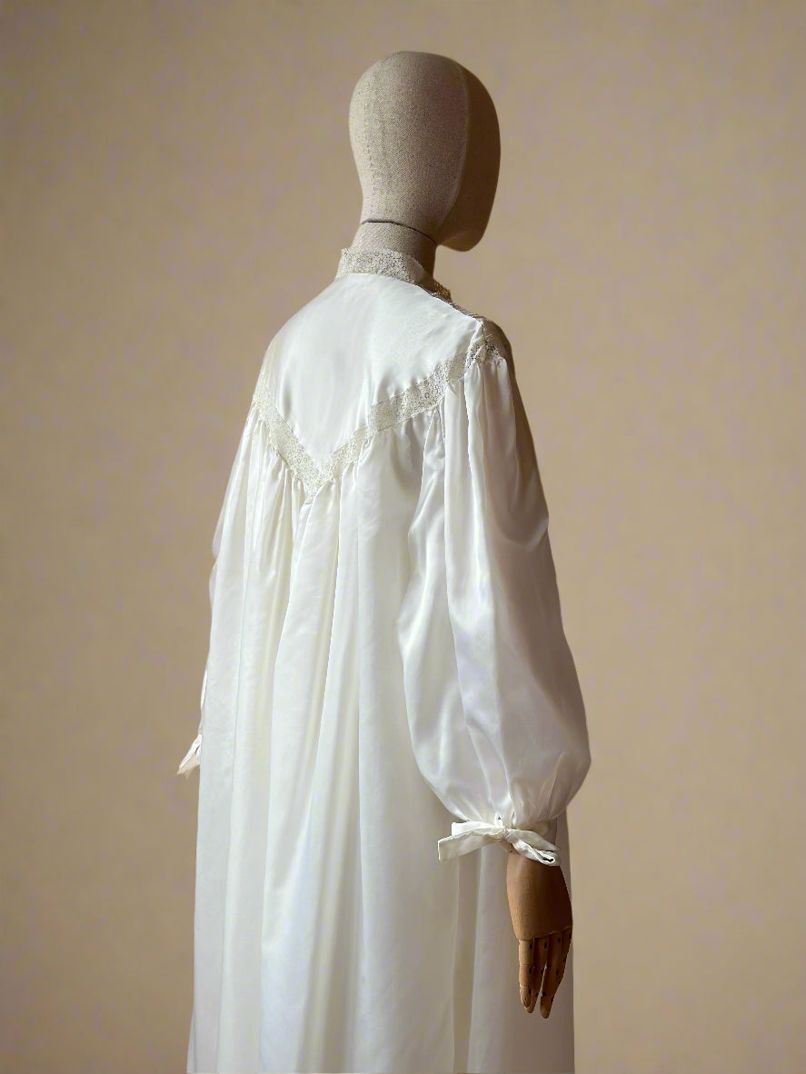 Vintage Romantic Robe & Nightgown Set