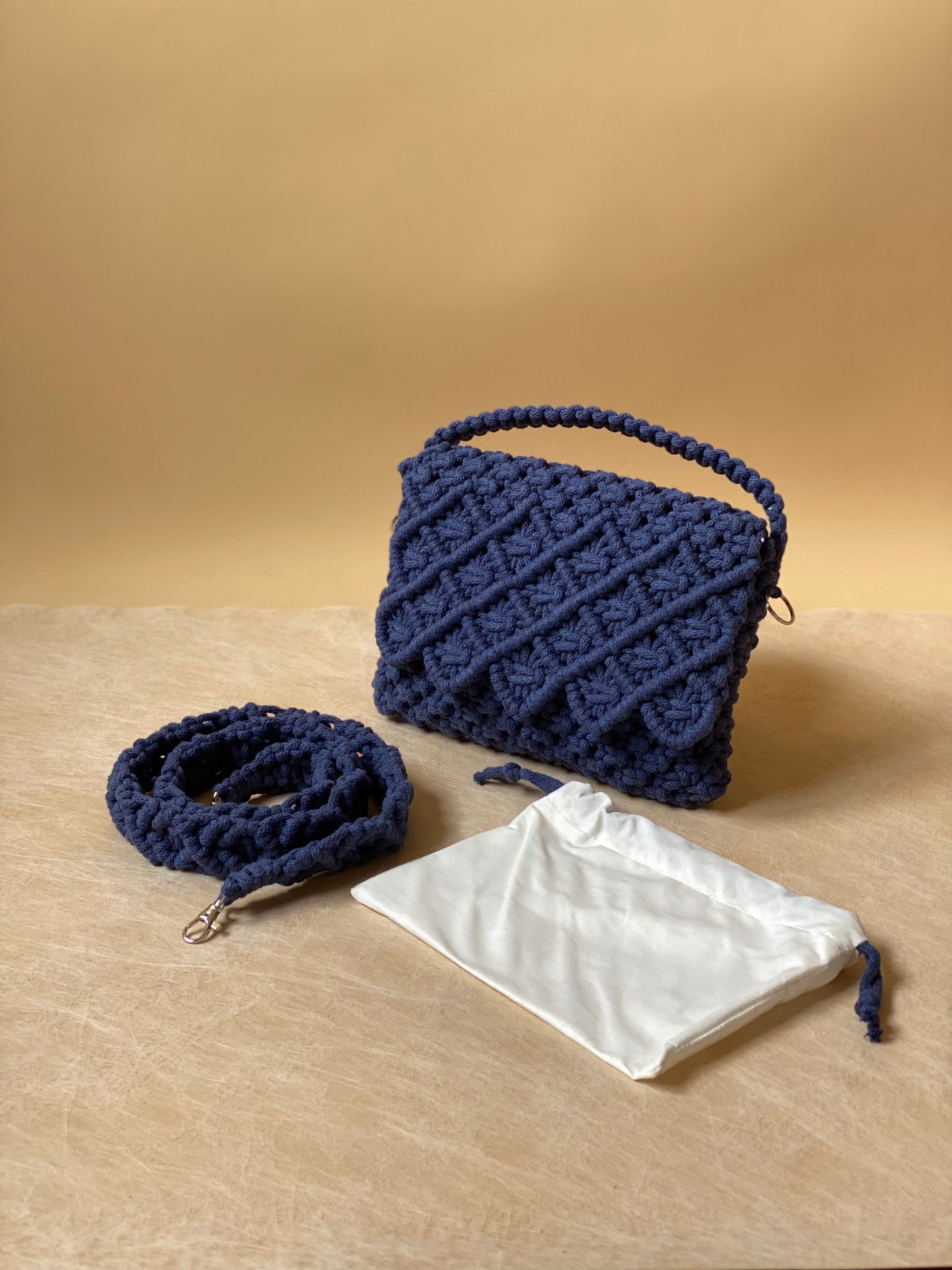 LILY - Handmade Pure Cotton Macramè Crossbody Bag