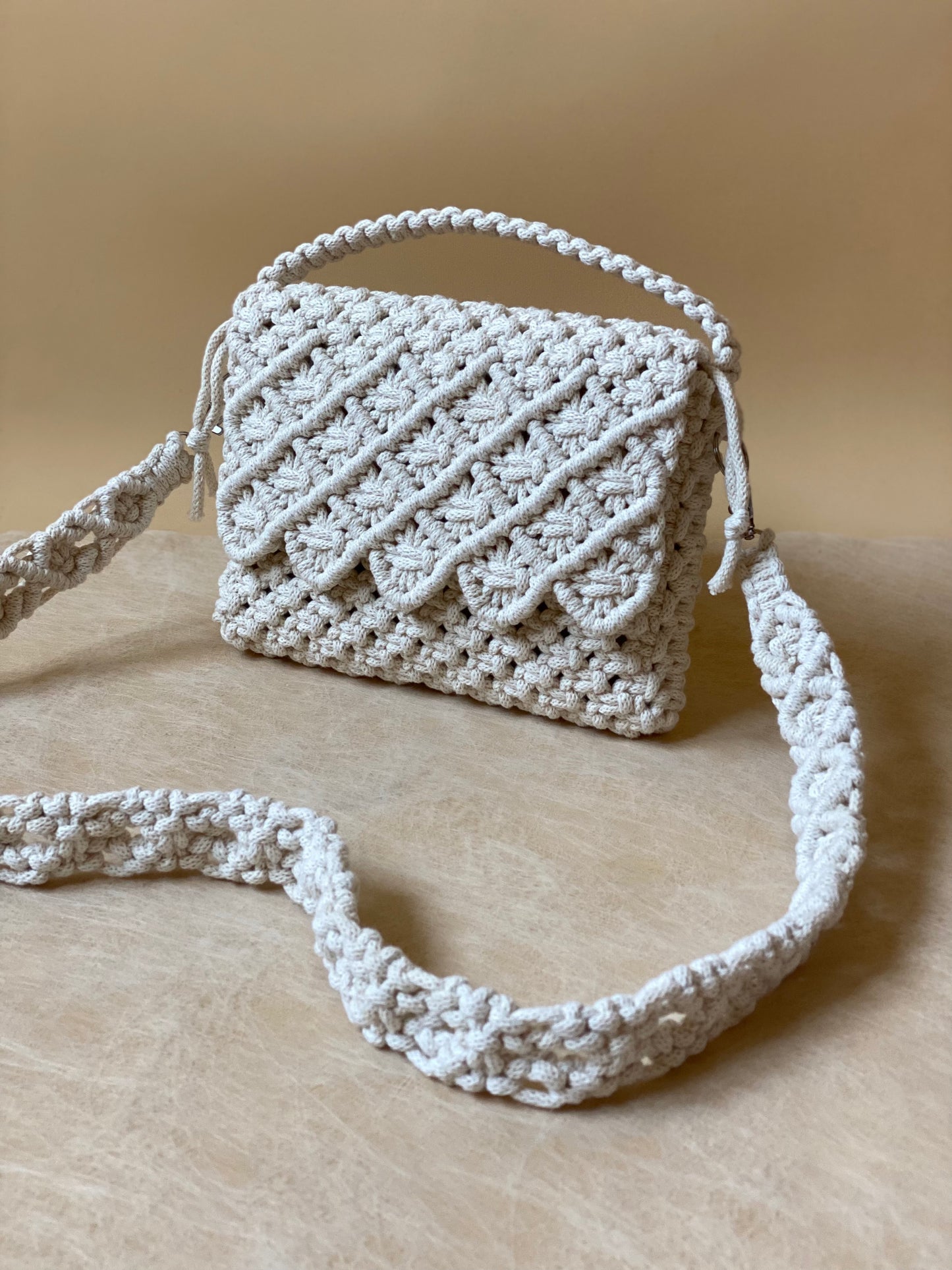 LILY - Handmade Pure Cotton Macramè Crossbody Bag