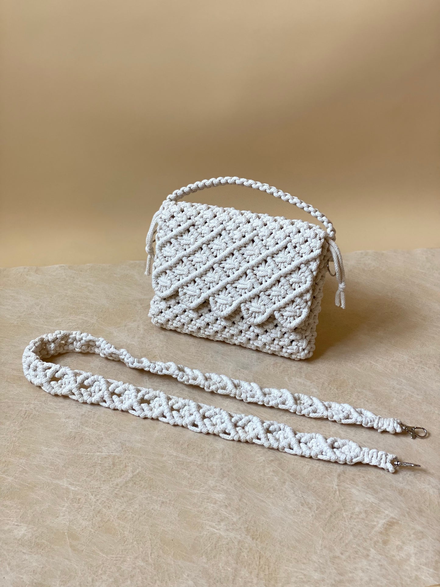 LILY - Handmade Pure Cotton Macramè Crossbody Bag