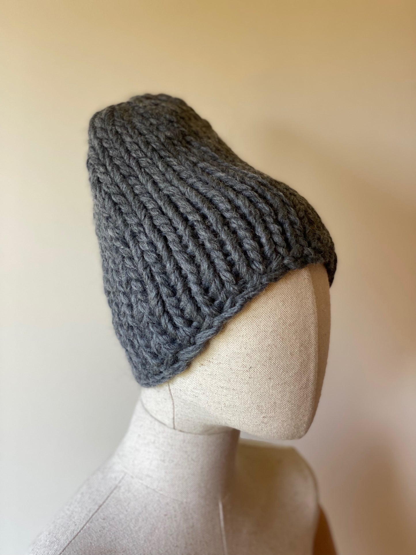 Handmade 100% Wool Beanie - Nebbia