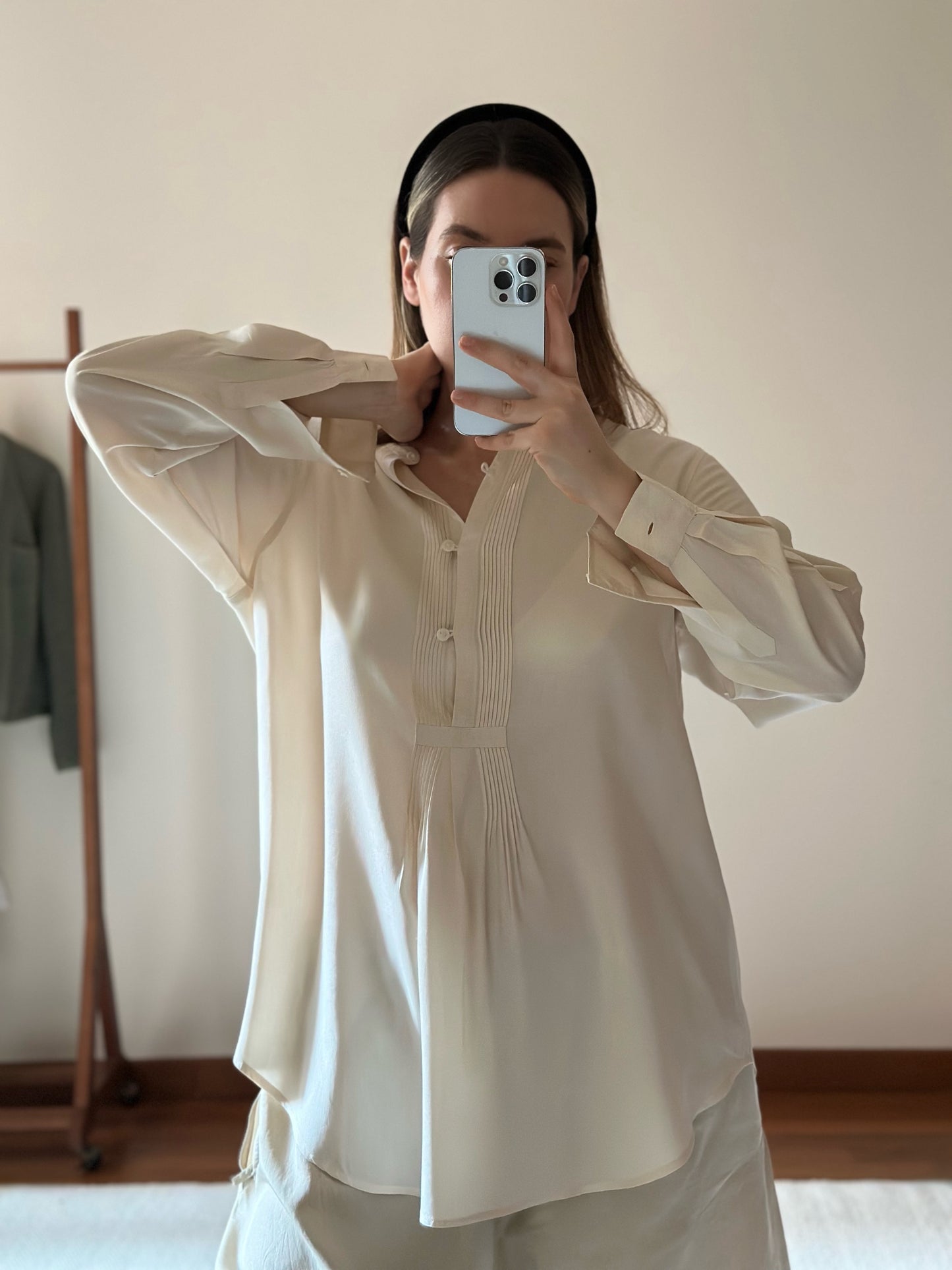 100% Silk Ivory White Blouse