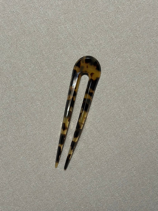 Round Tortoise Handmade Hair Pin