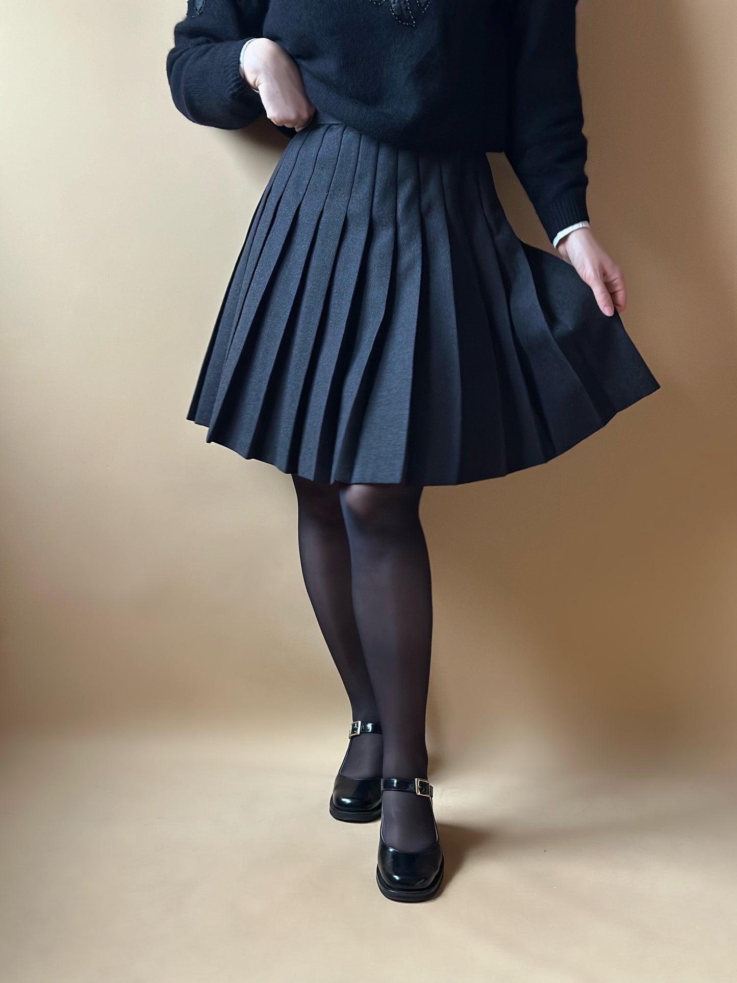 Vintage Dark Gray Pleated Woolen Mini Skirt