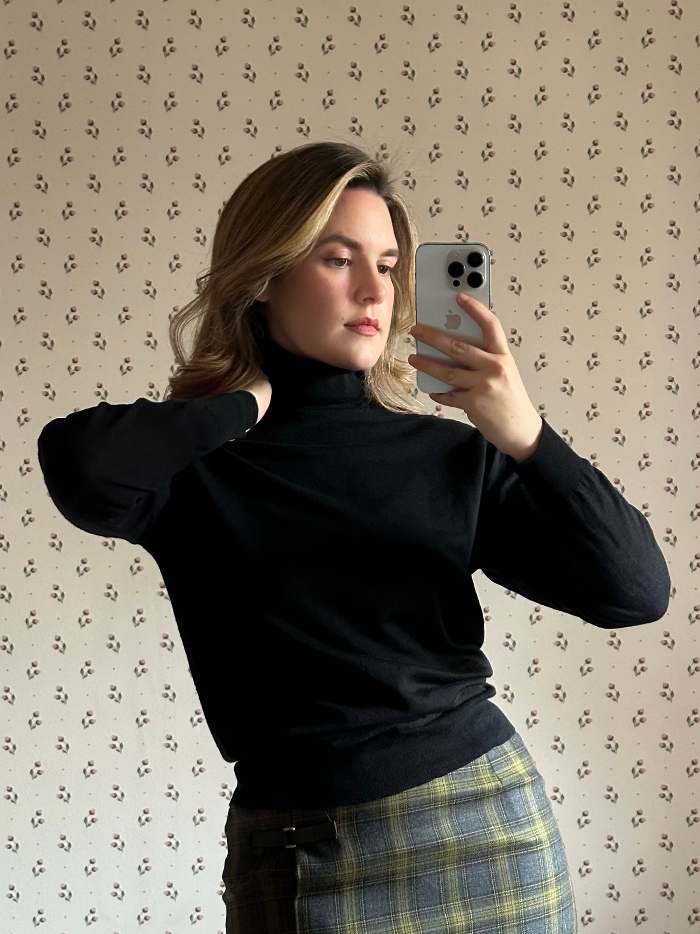 Pure Virgin Wool Black Turtleneck