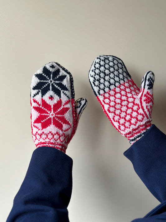 Vintage Handknit Red & Blue Mittens