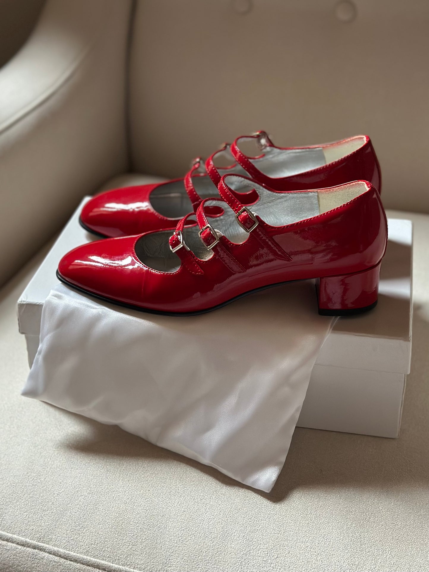 Carel Kina Patent Leather Pumps n.37