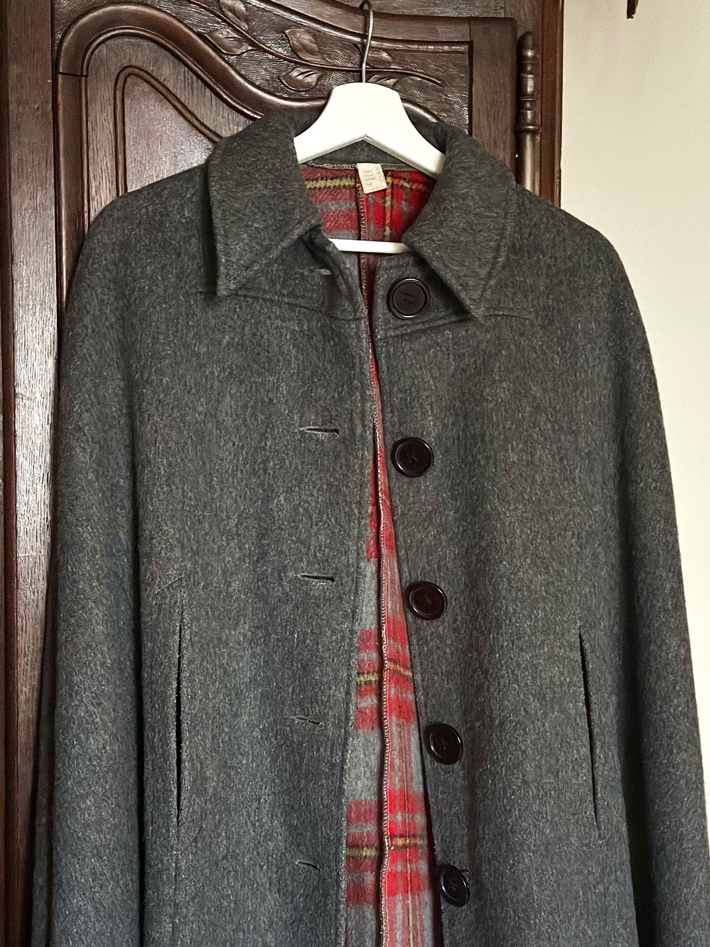 Gray Cape Coat With Red Tartan Lining