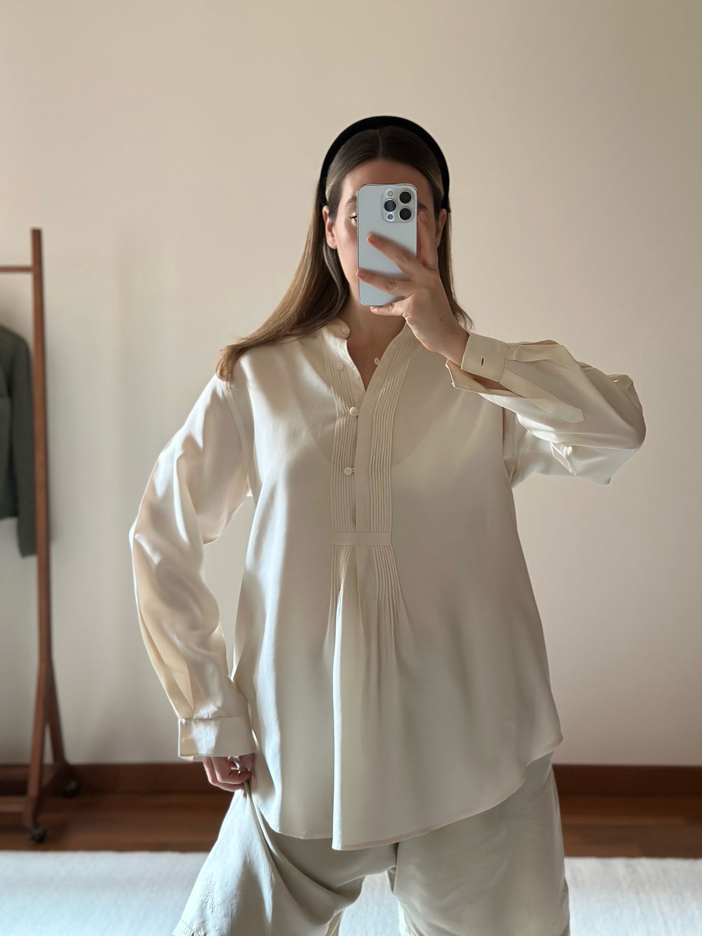100% Silk Ivory White Blouse
