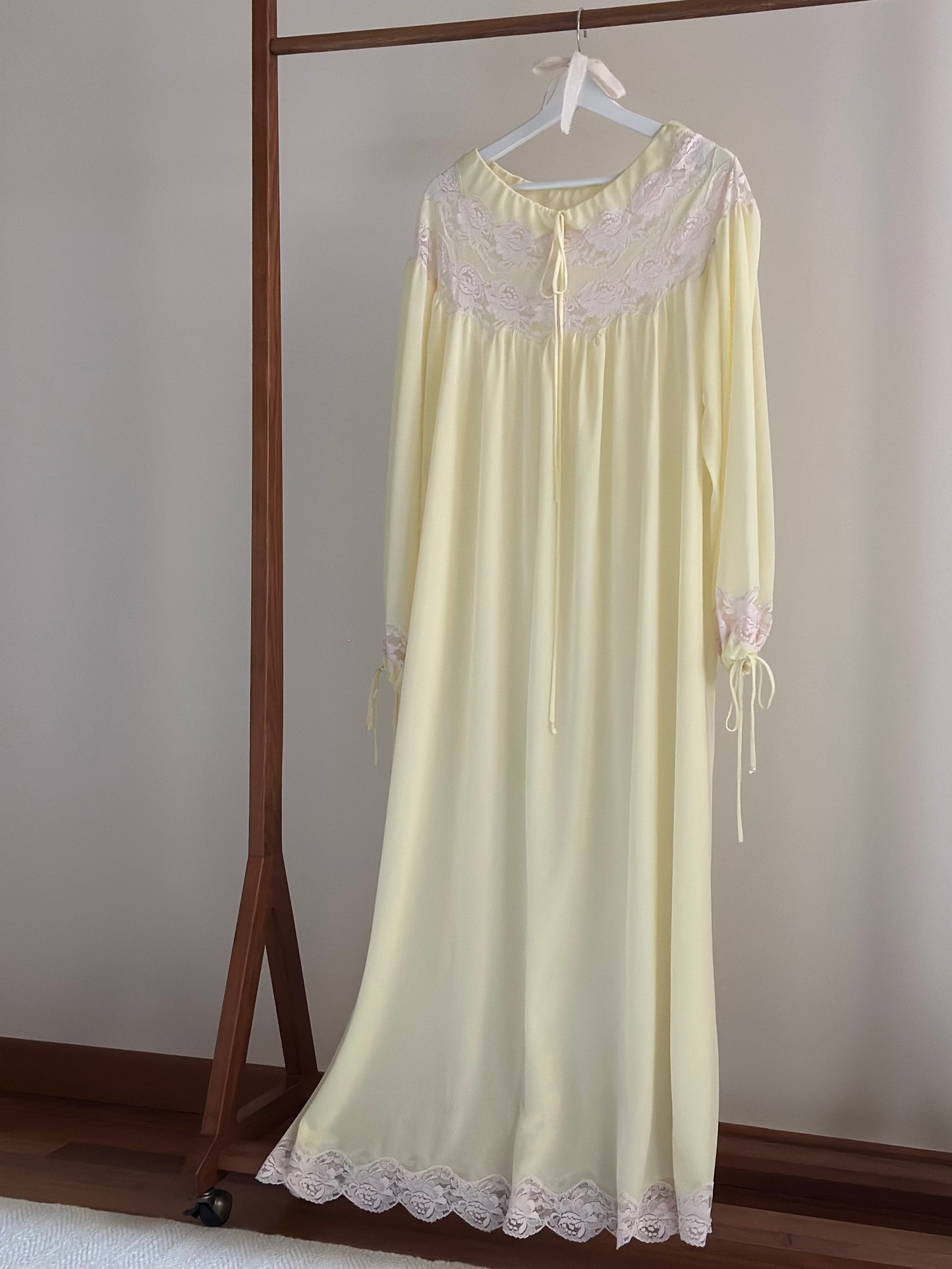 Vintage Pastel Yellow Long Nightgown