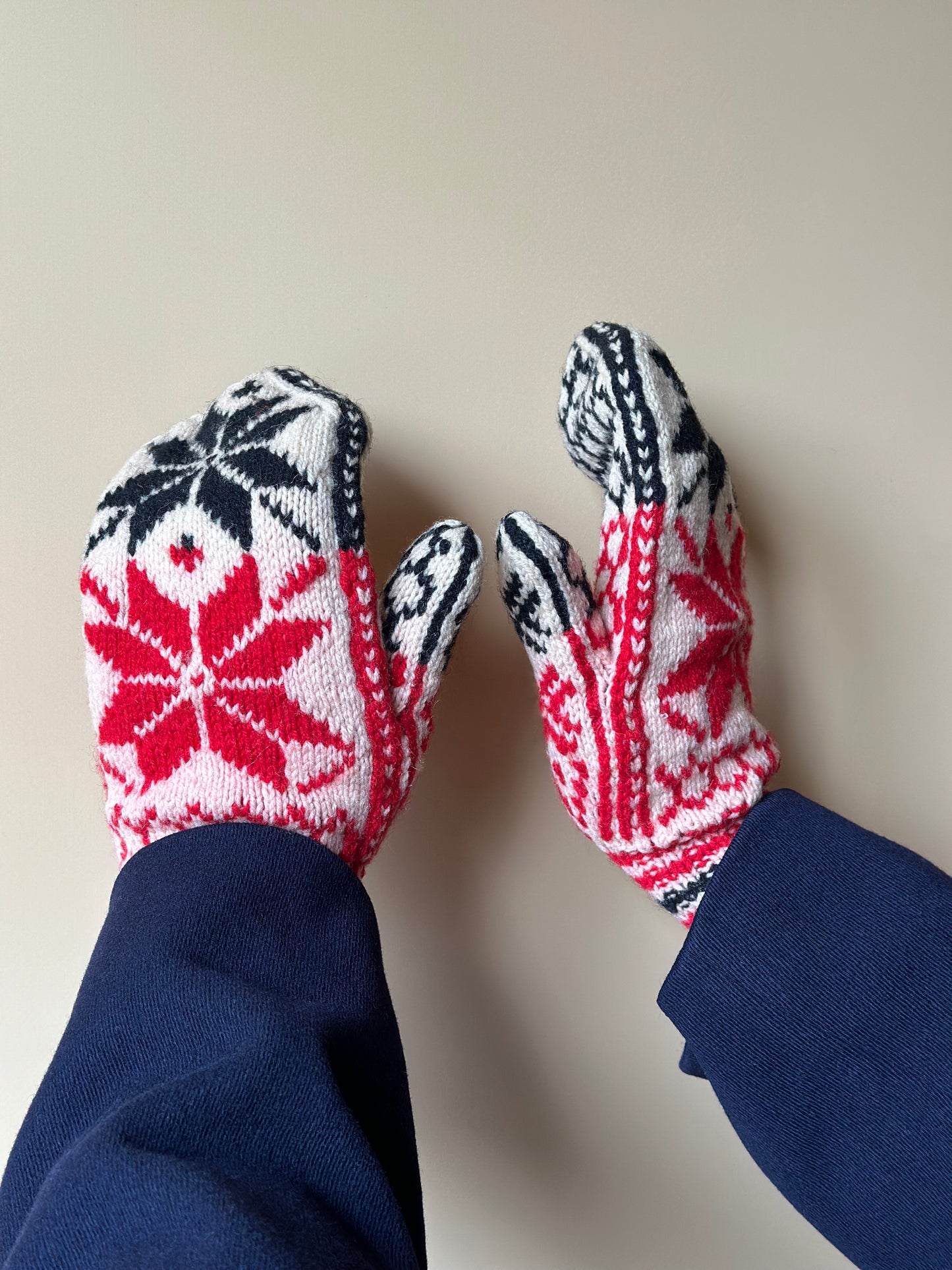 Vintage Handknit Red & Blue Mittens