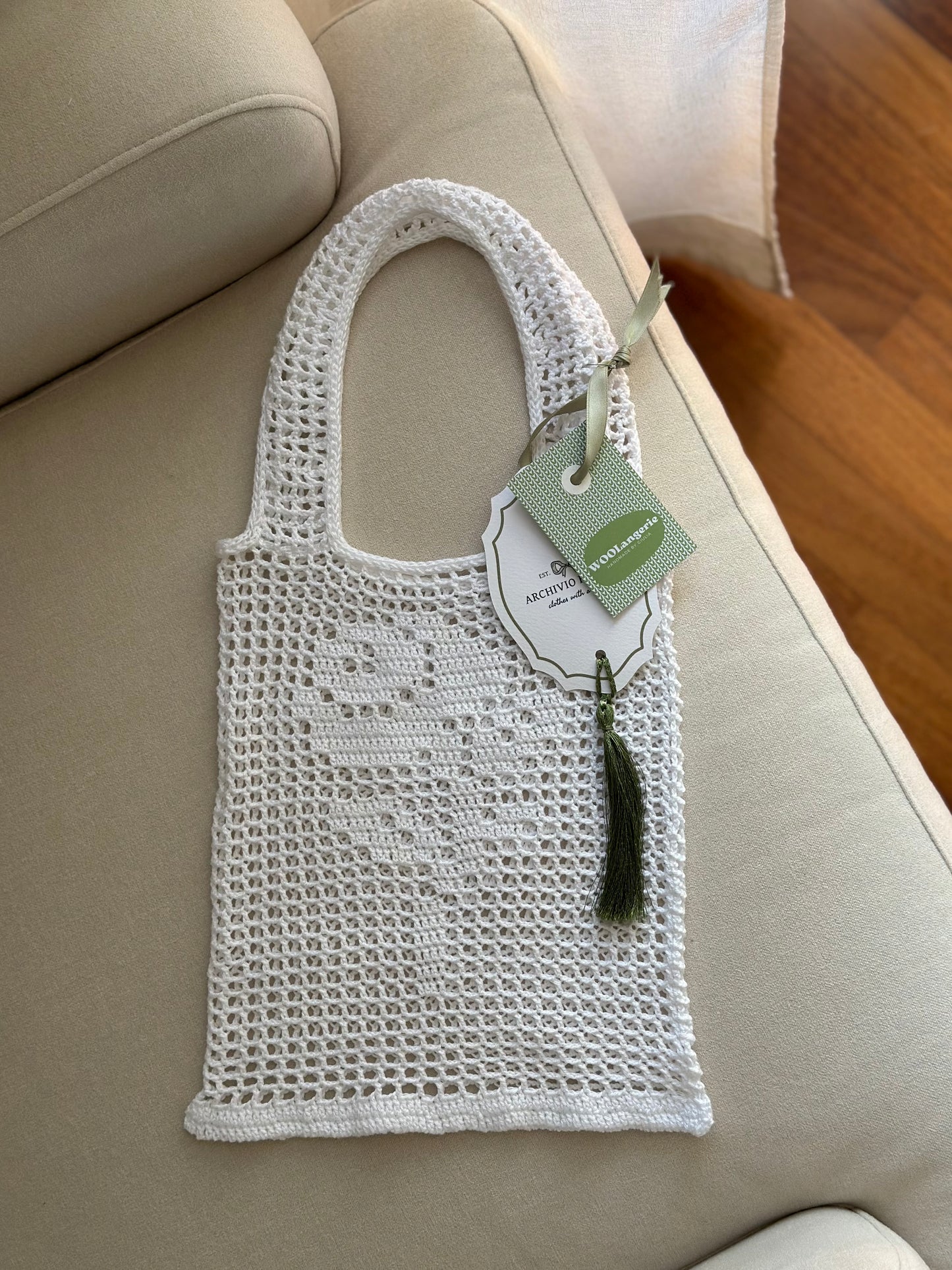 Filet Crochet White Rose Shoulder Bag