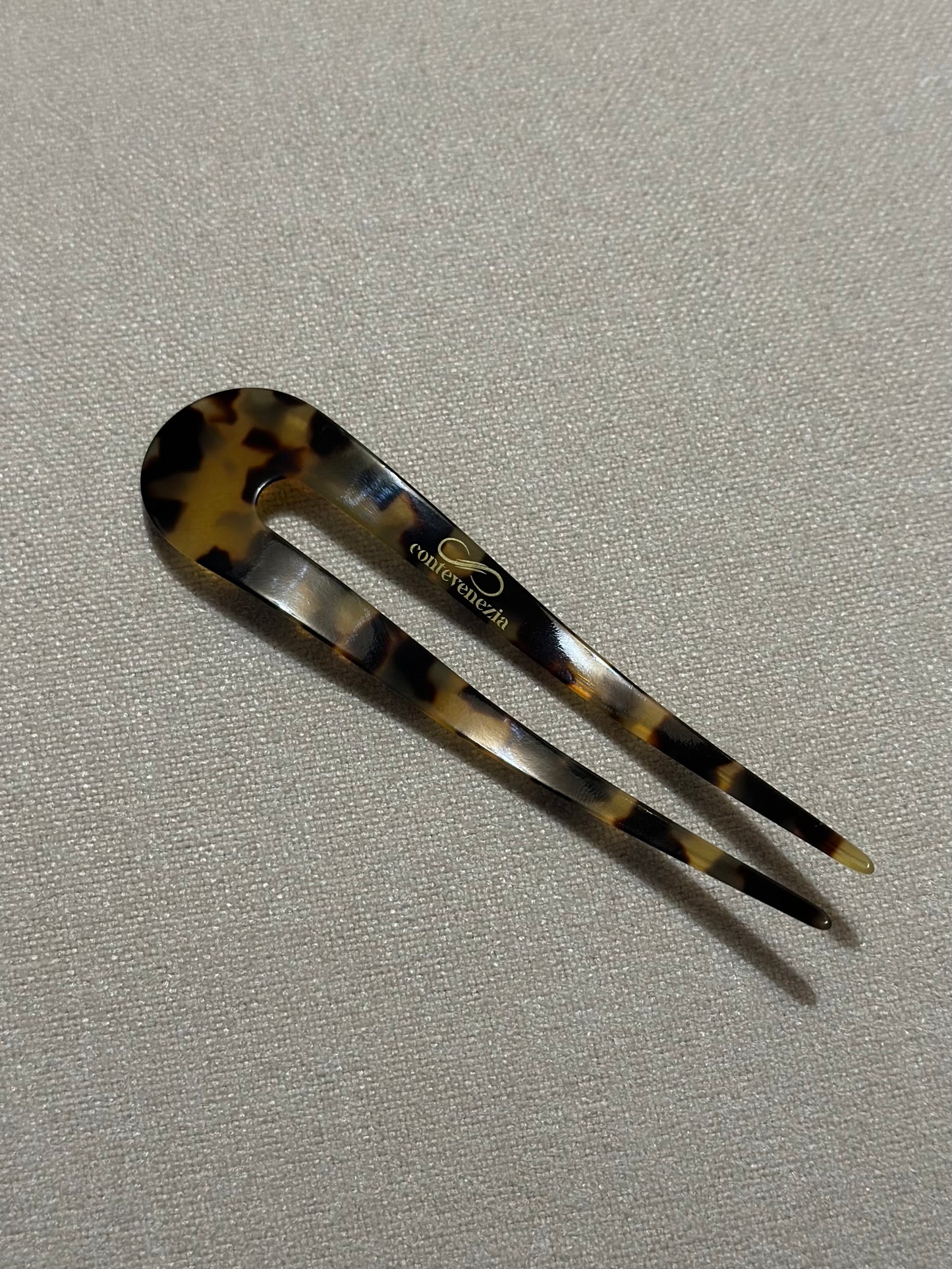Round Tortoise Handmade Hair Pin