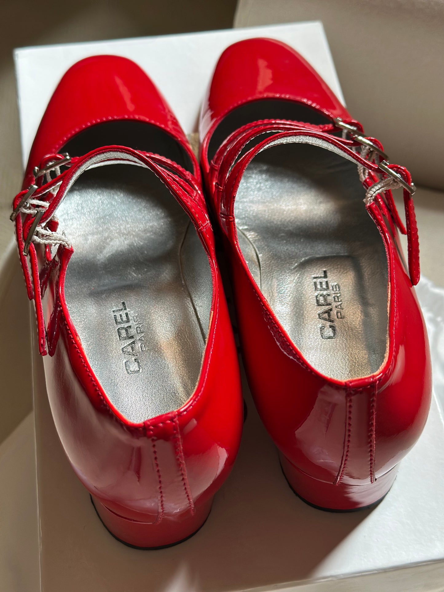 Carel Kina Patent Leather Pumps n.37