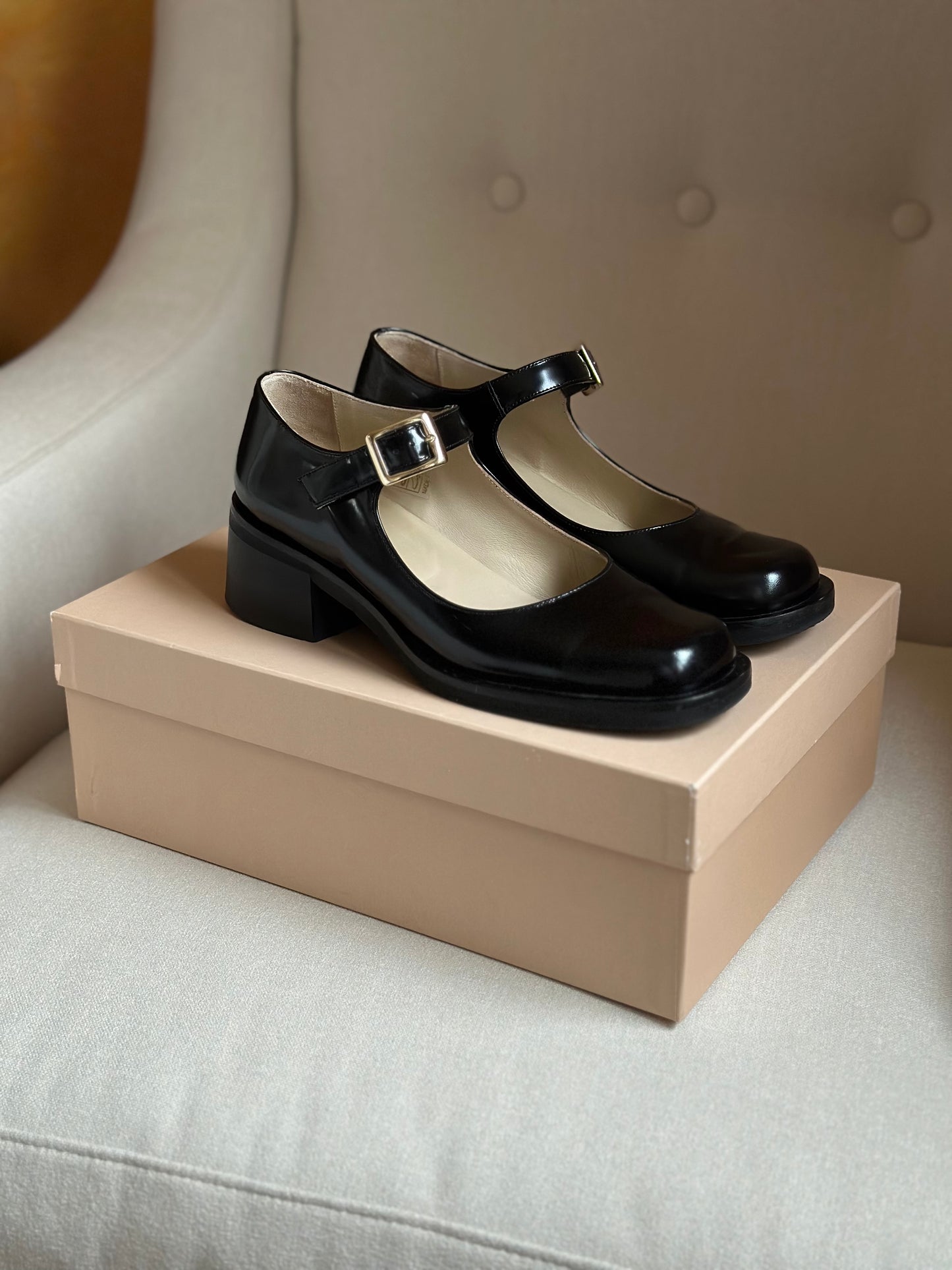 Lazzari '90s Square Toe Mary Jane Shoes