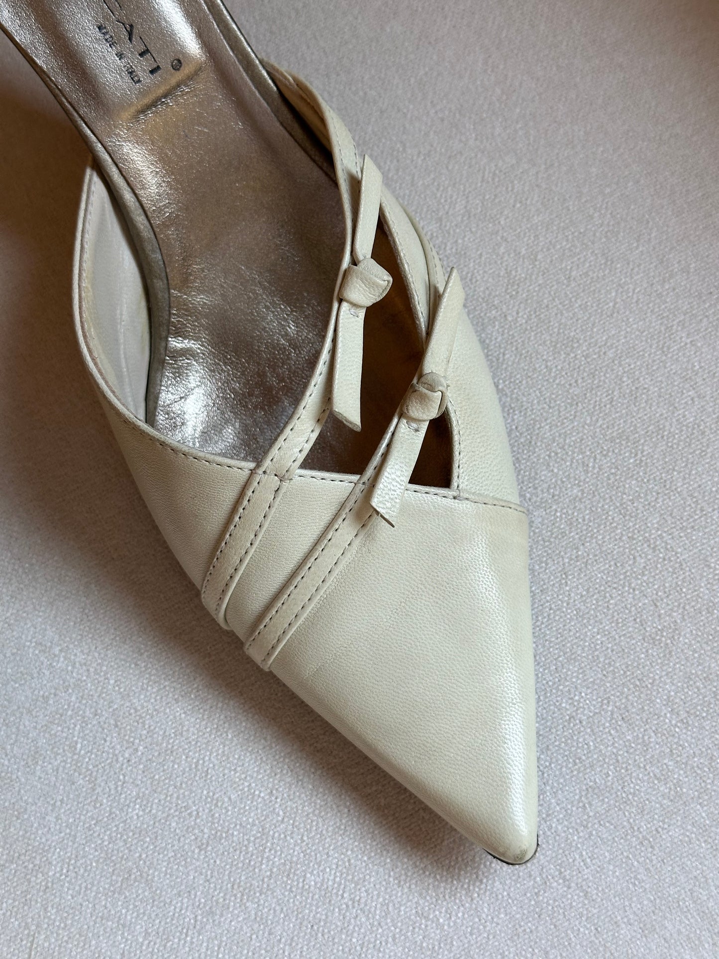 Ice-White Pointy Mules