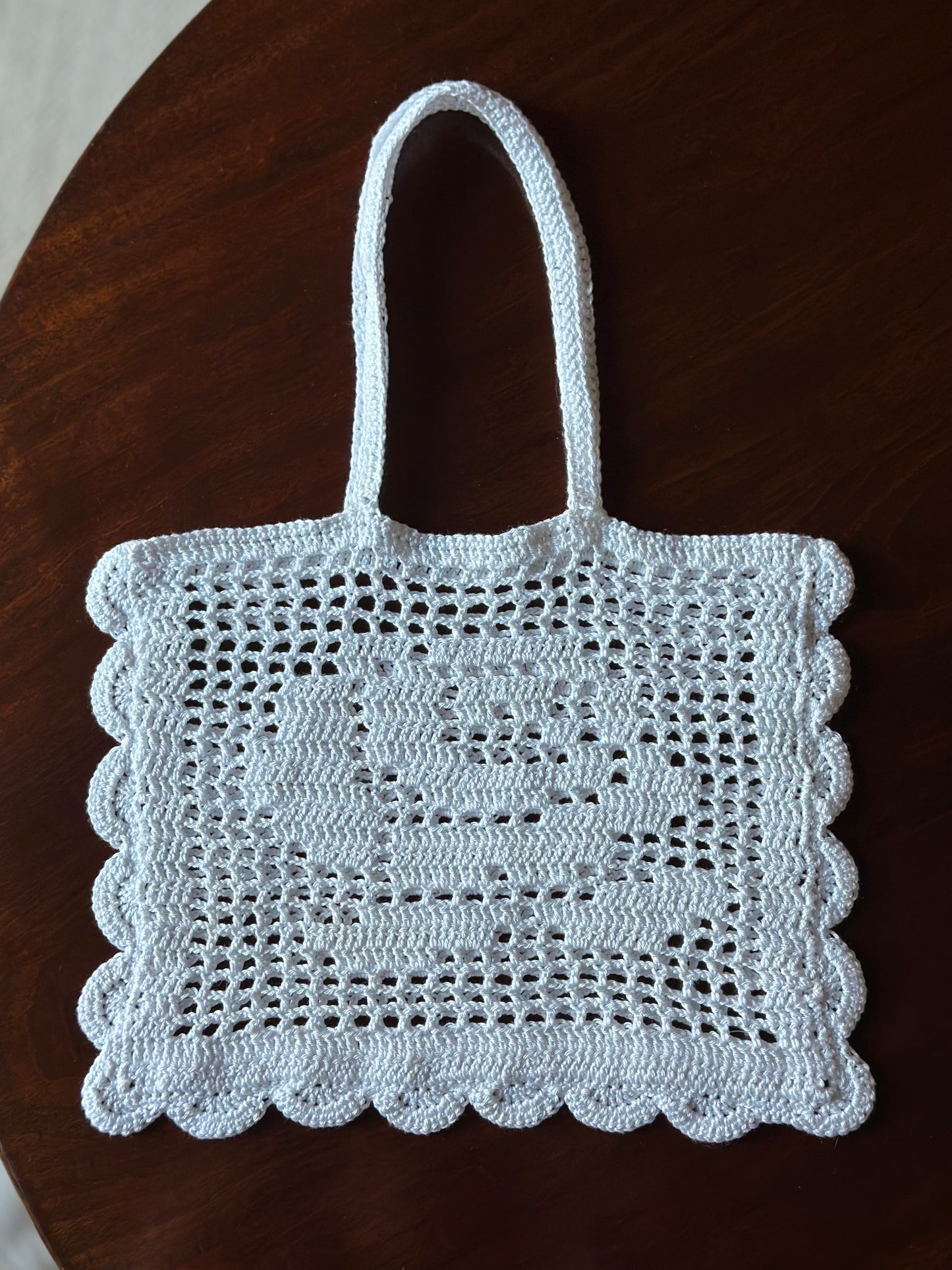 Filet Crochet White Rose Handbag