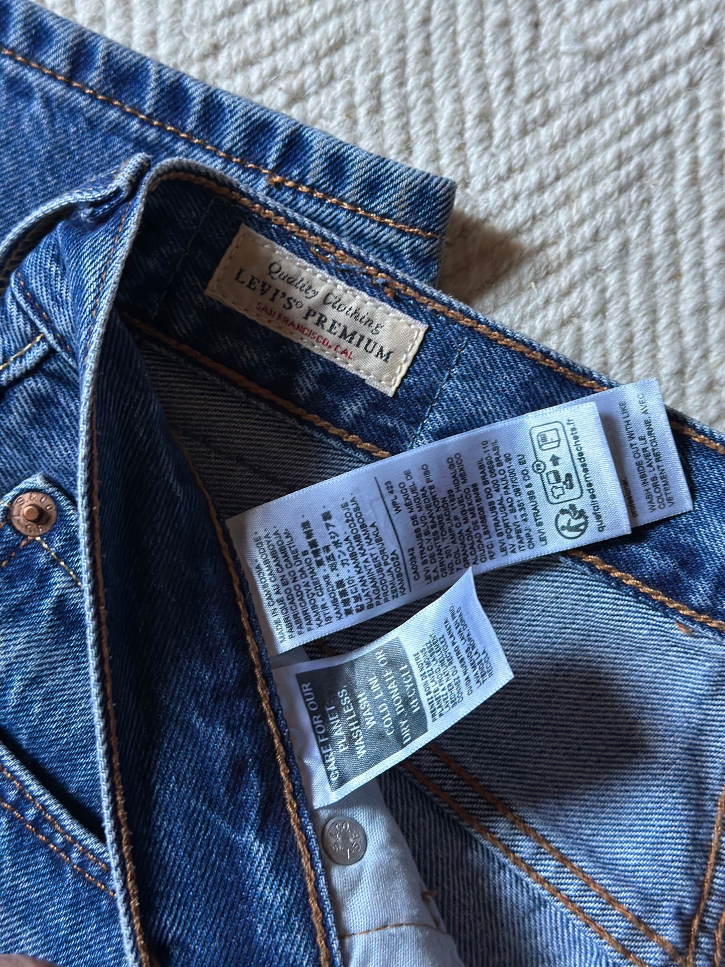 New Levi's 501 Blue Jeans
