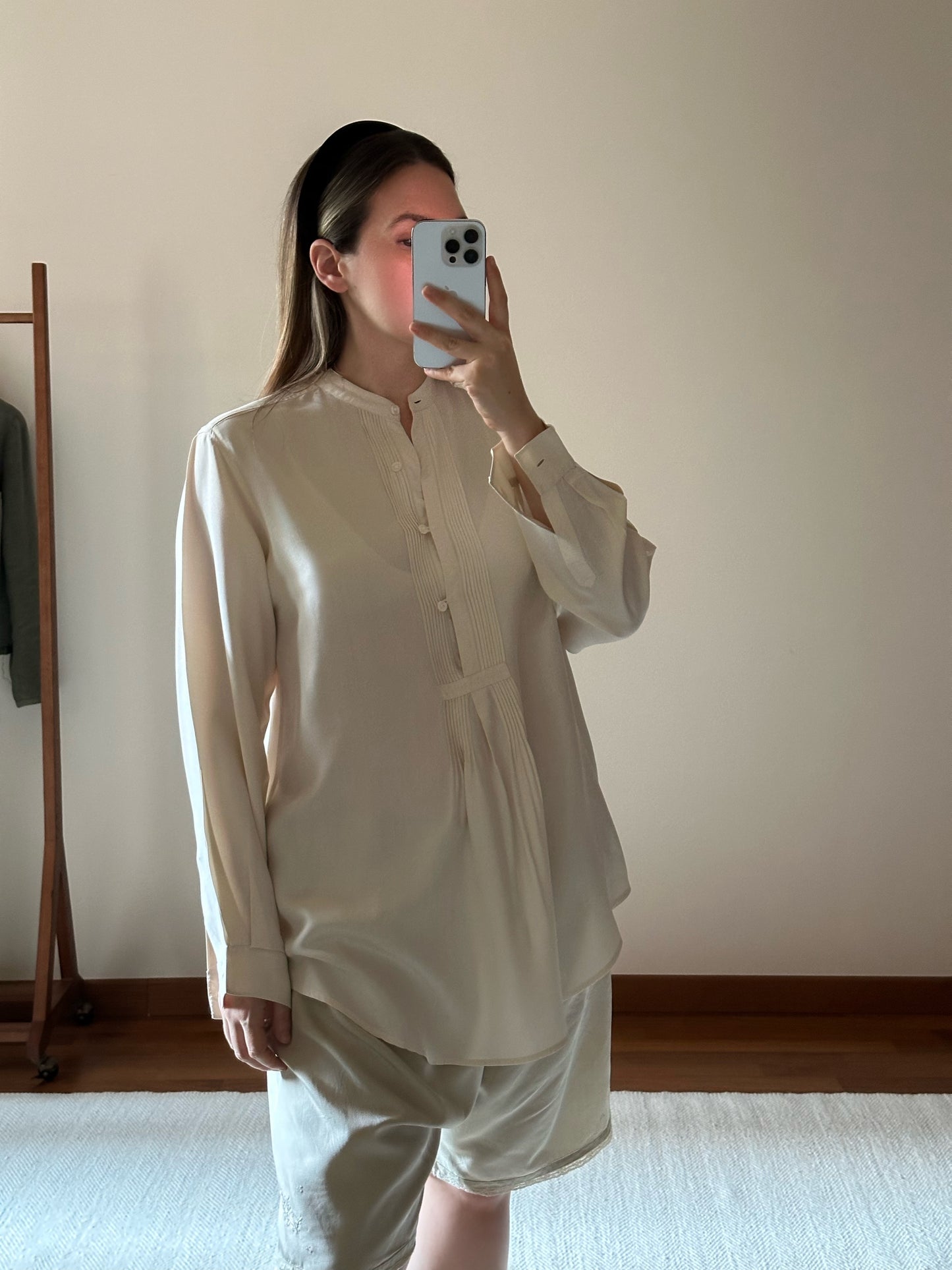 100% Silk Ivory White Blouse