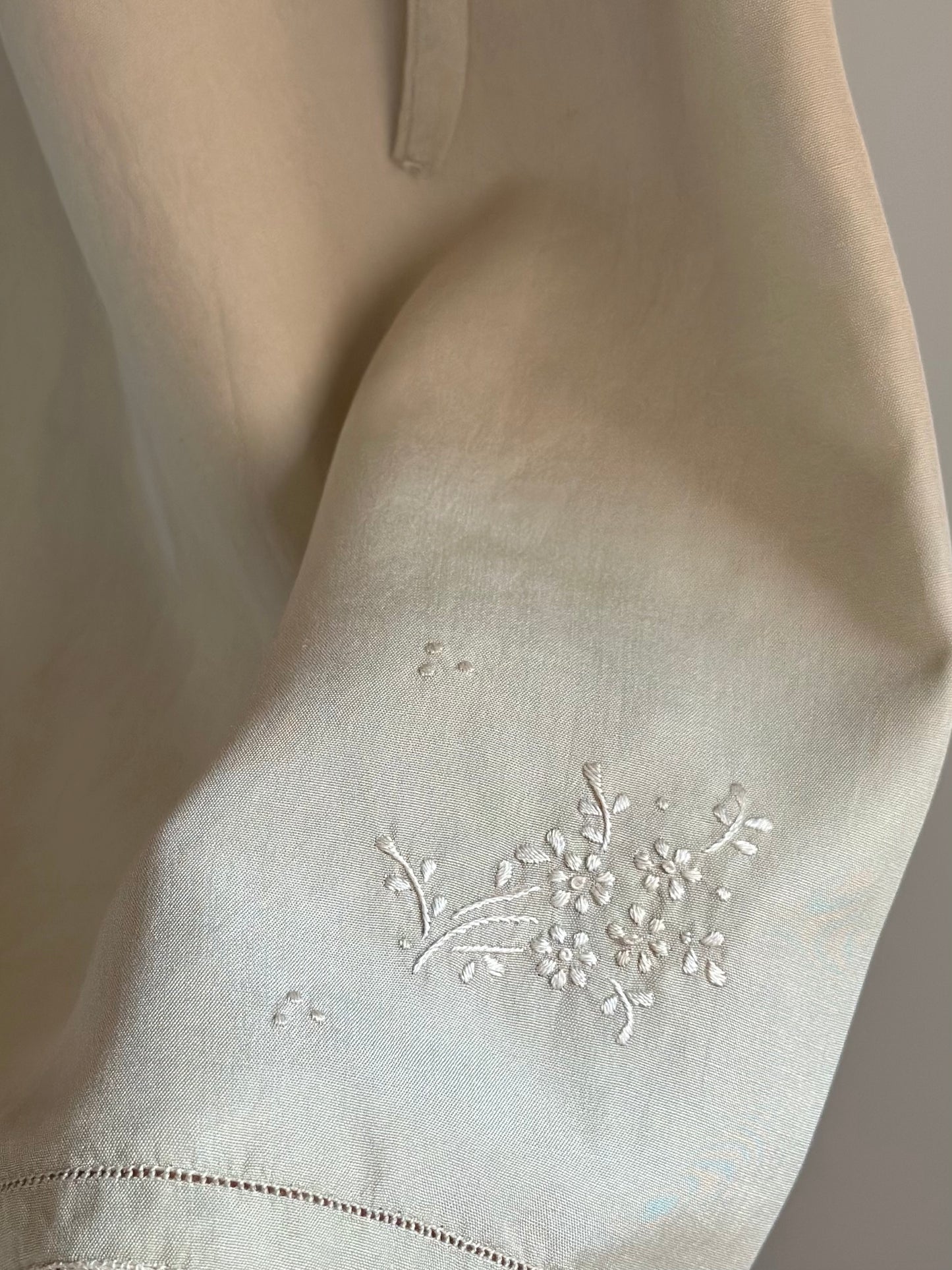 Pure Silk Beige Shorts