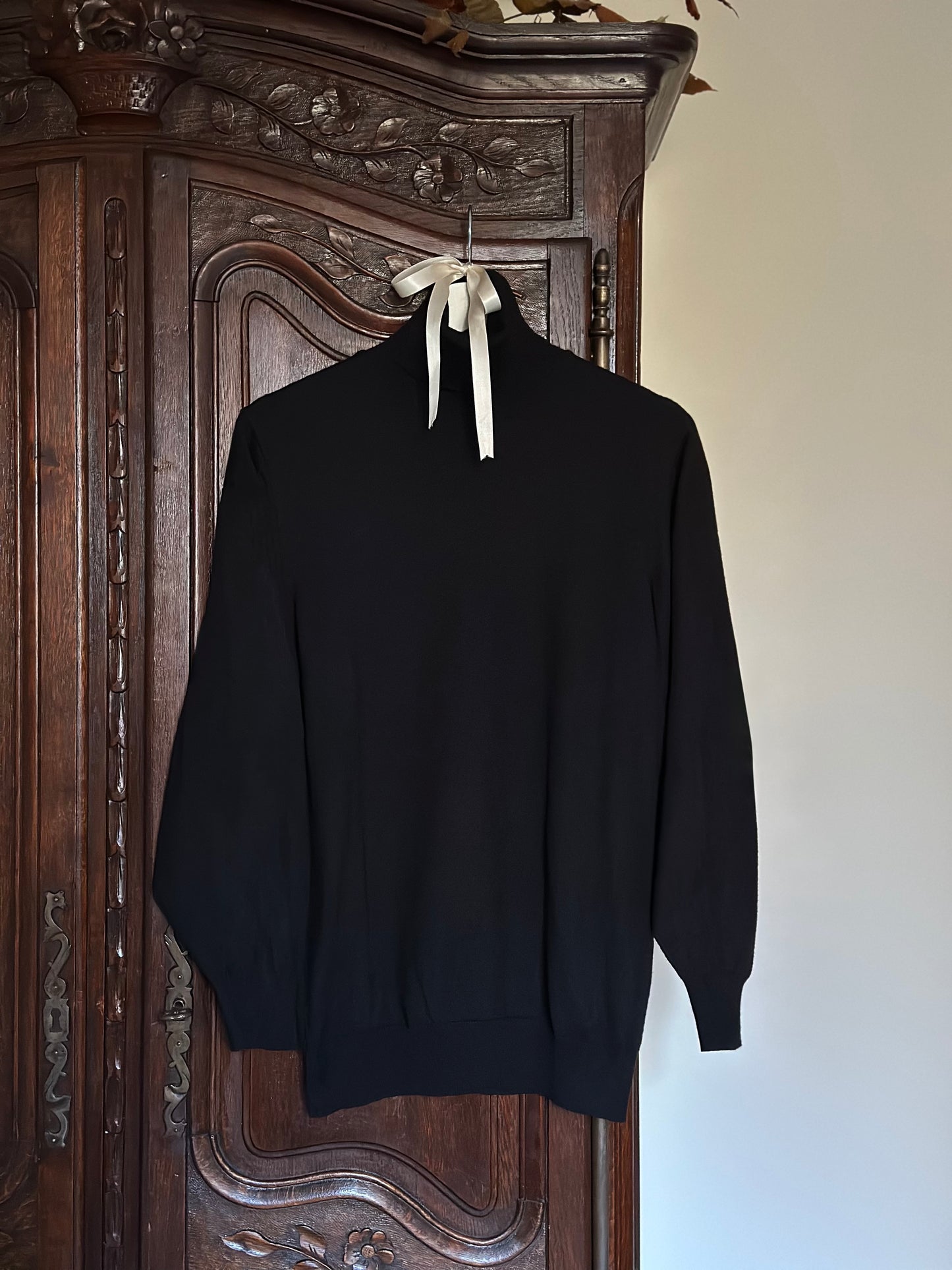 Vintage Pure Wool Black Turtleneck