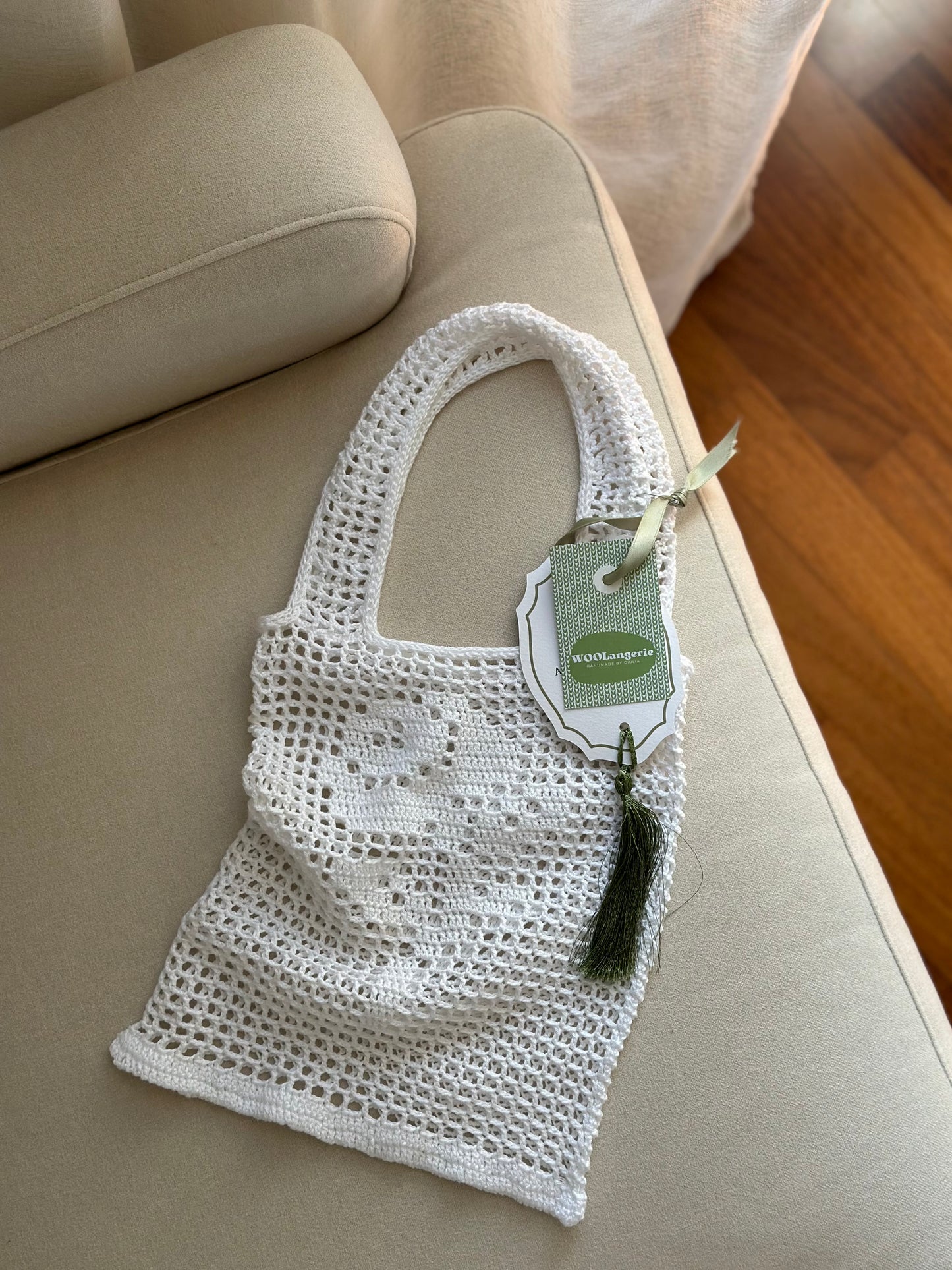 Filet Crochet White Rose Shoulder Bag