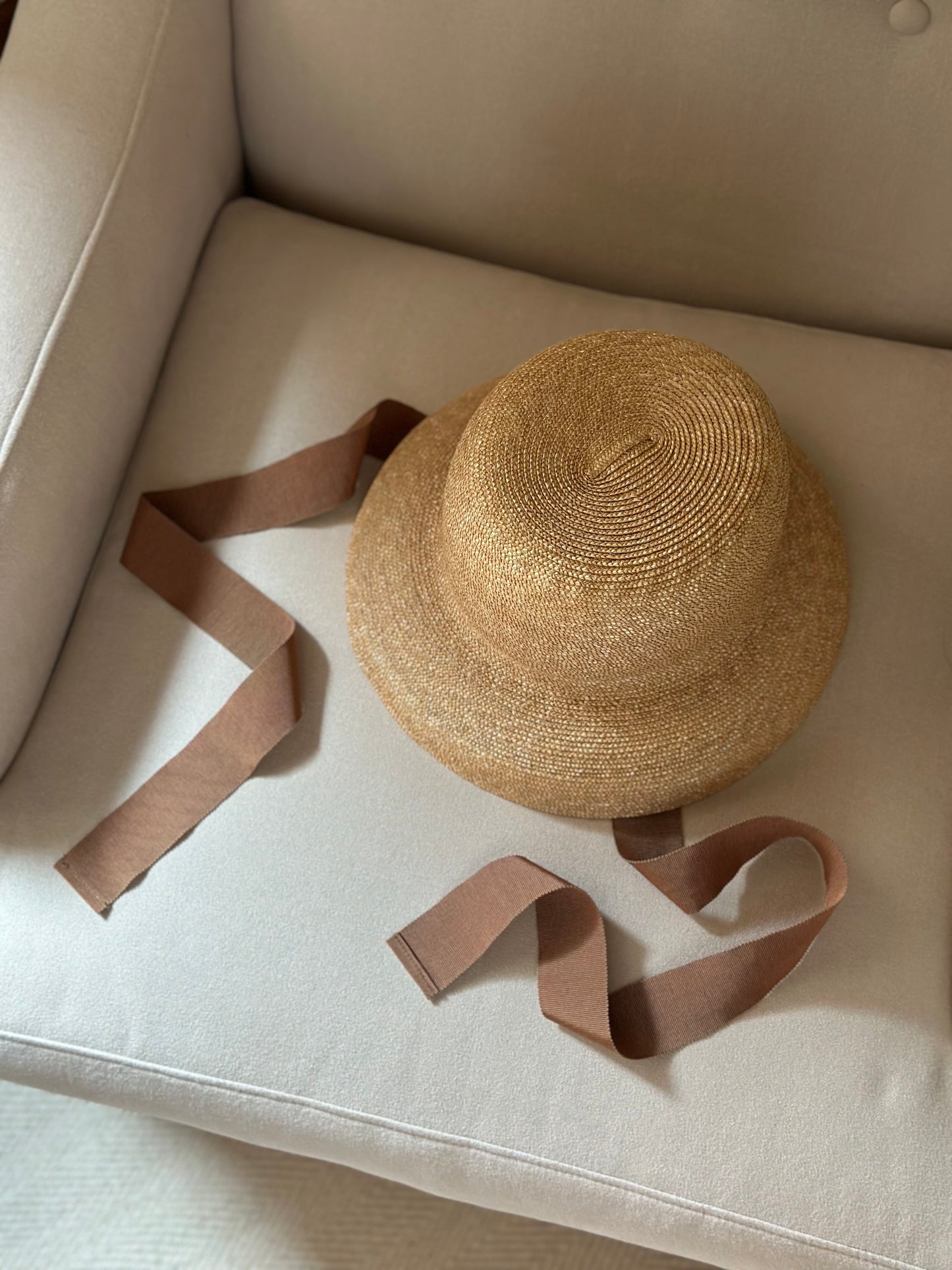 Romantic Straw Hat With Ribbons