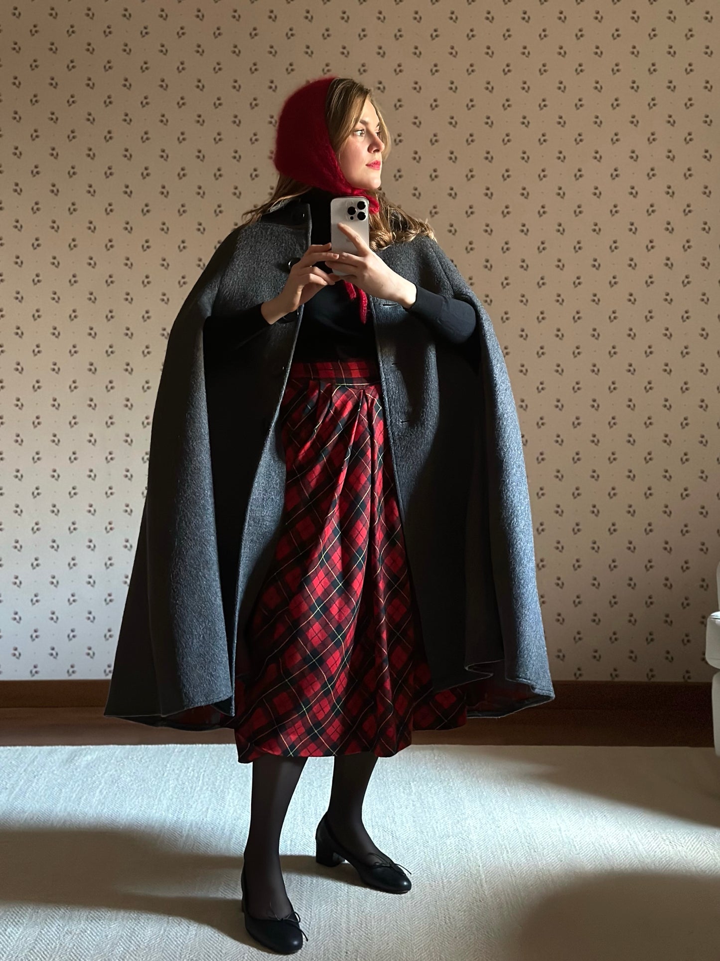 Gray Cape Coat With Red Tartan Lining