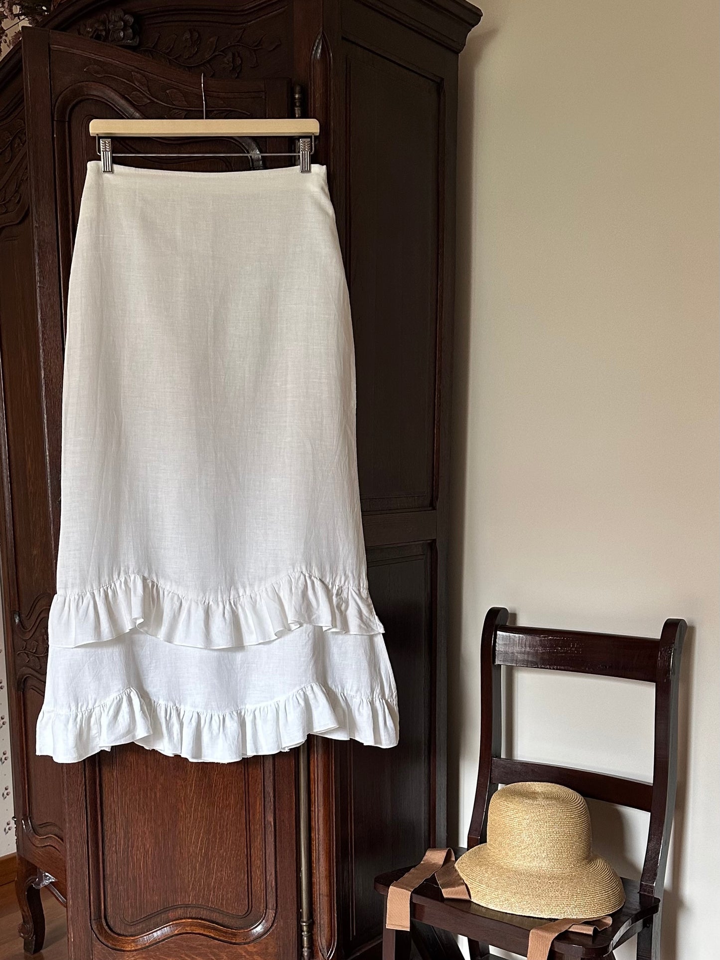 Linen & Cotton White Ruffled Long Skirt