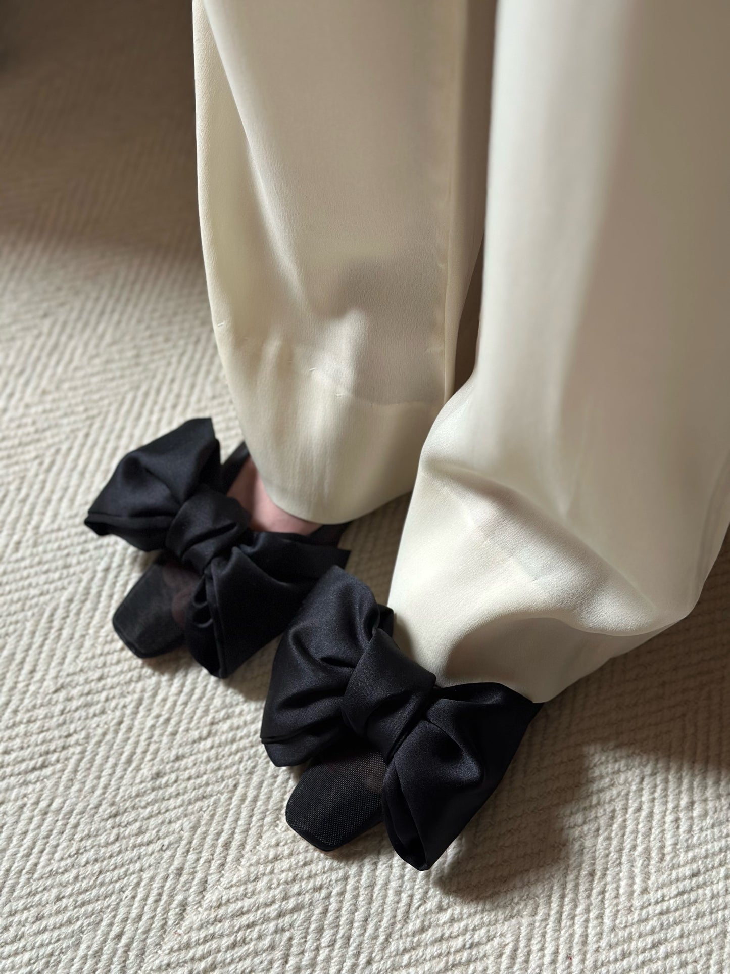 Gianfranco Ferré Ivory White Silk Blend Trousers