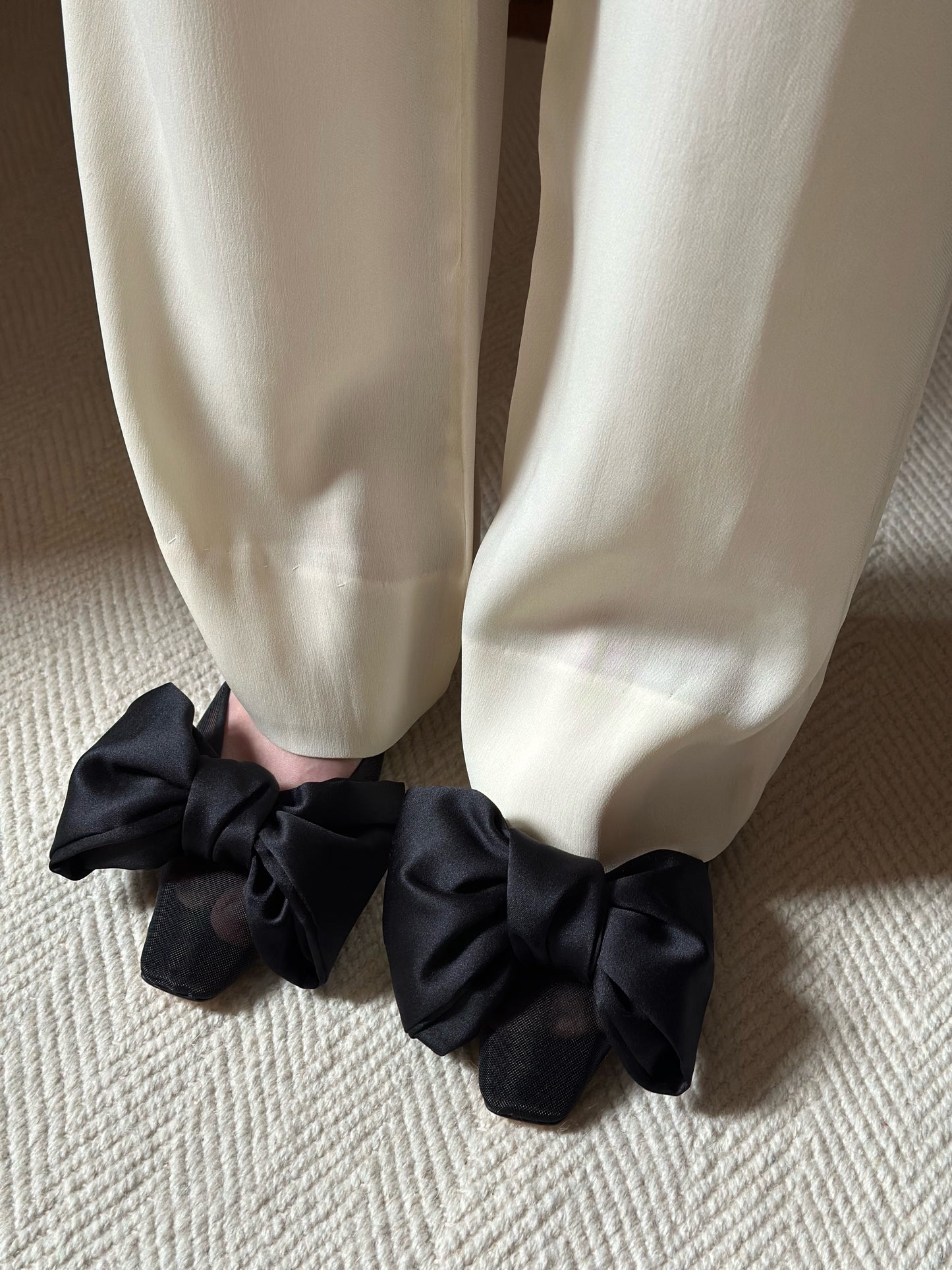 Gianfranco Ferré Ivory White Silk Blend Trousers