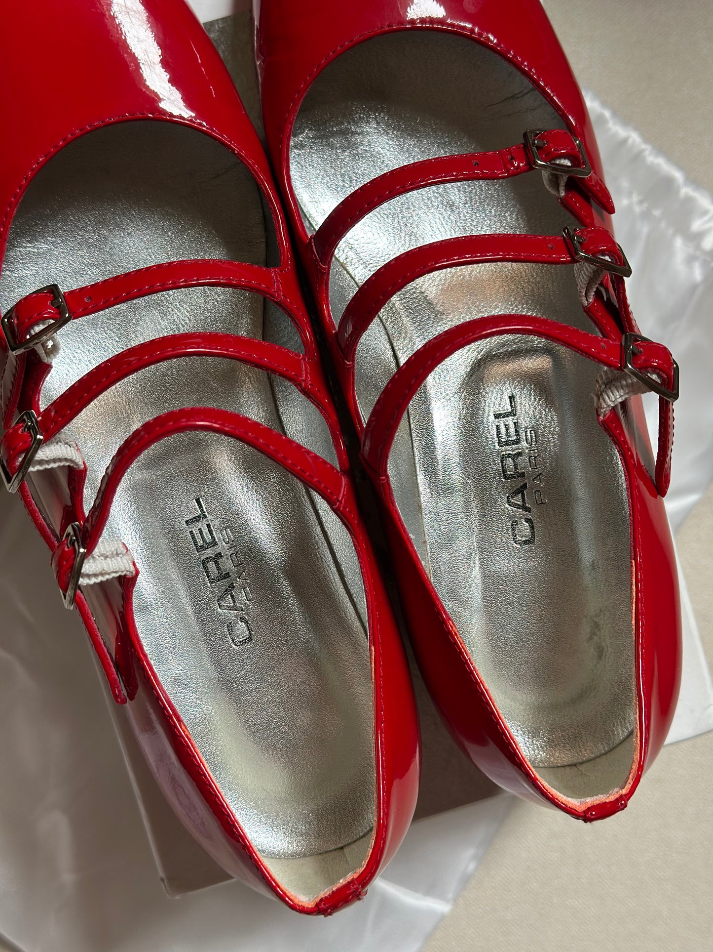 Carel Kina Patent Leather Pumps n.37