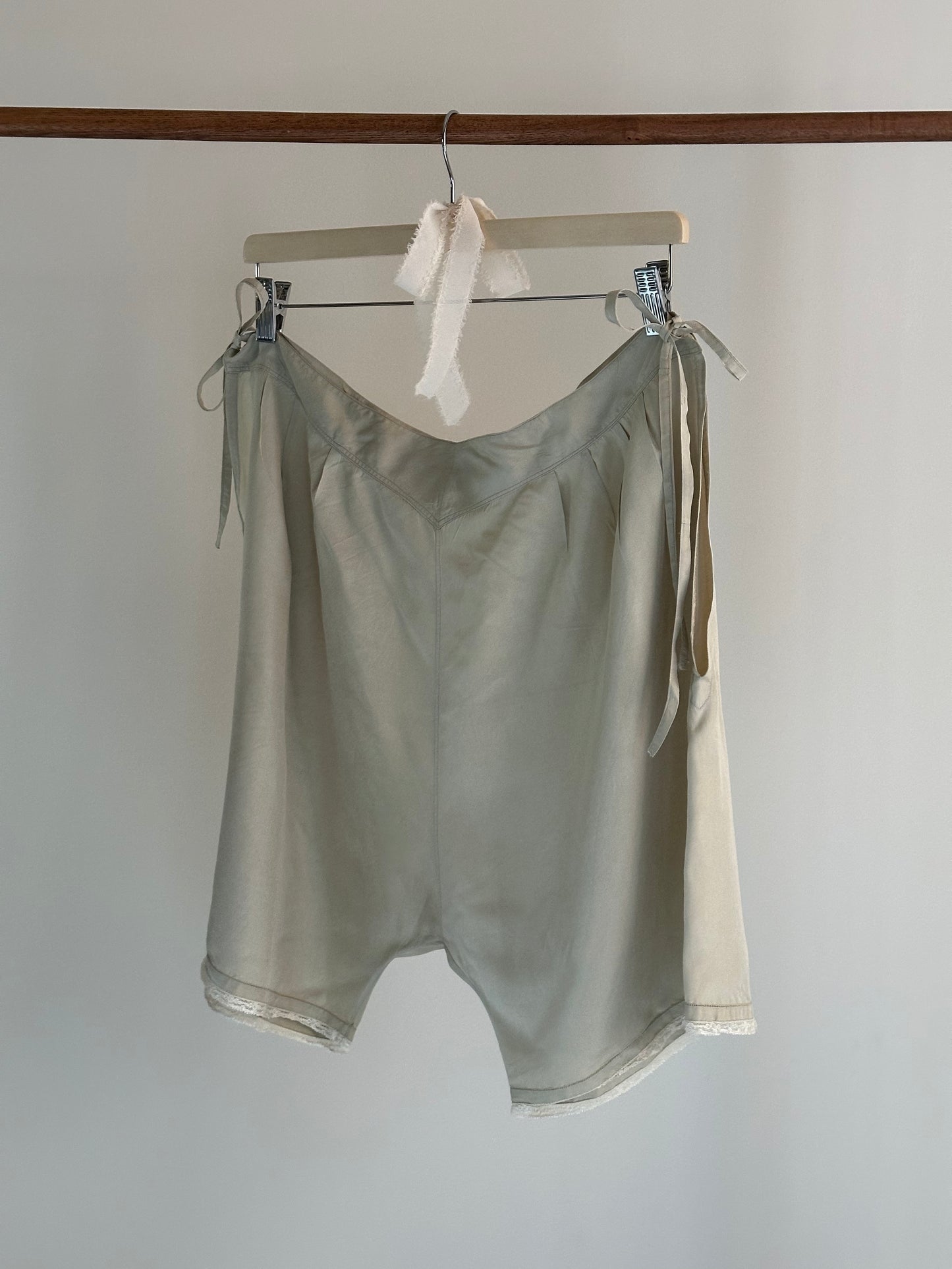 Pure Silk Beige Shorts