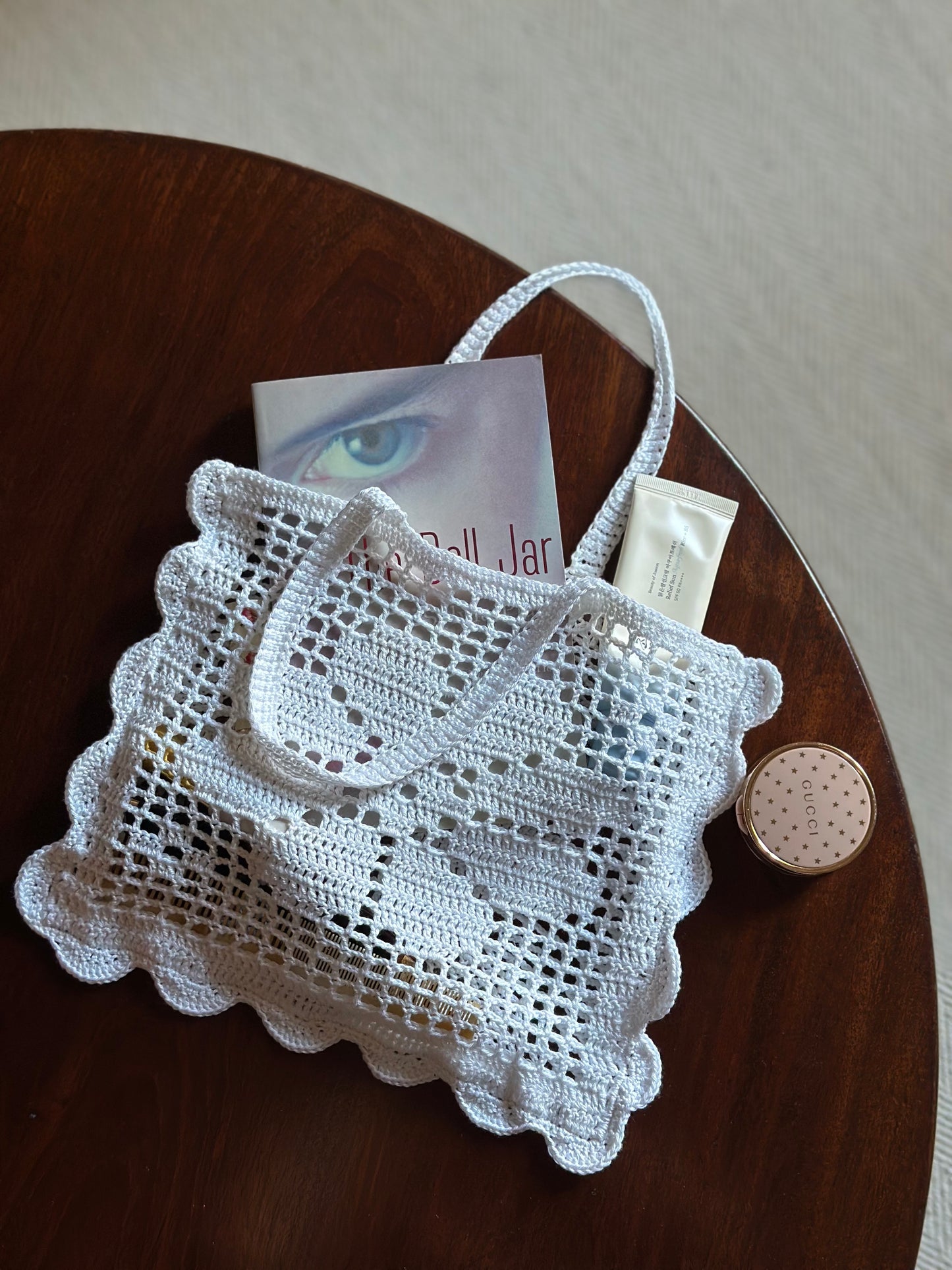 Filet Crochet White Daisy Handbag