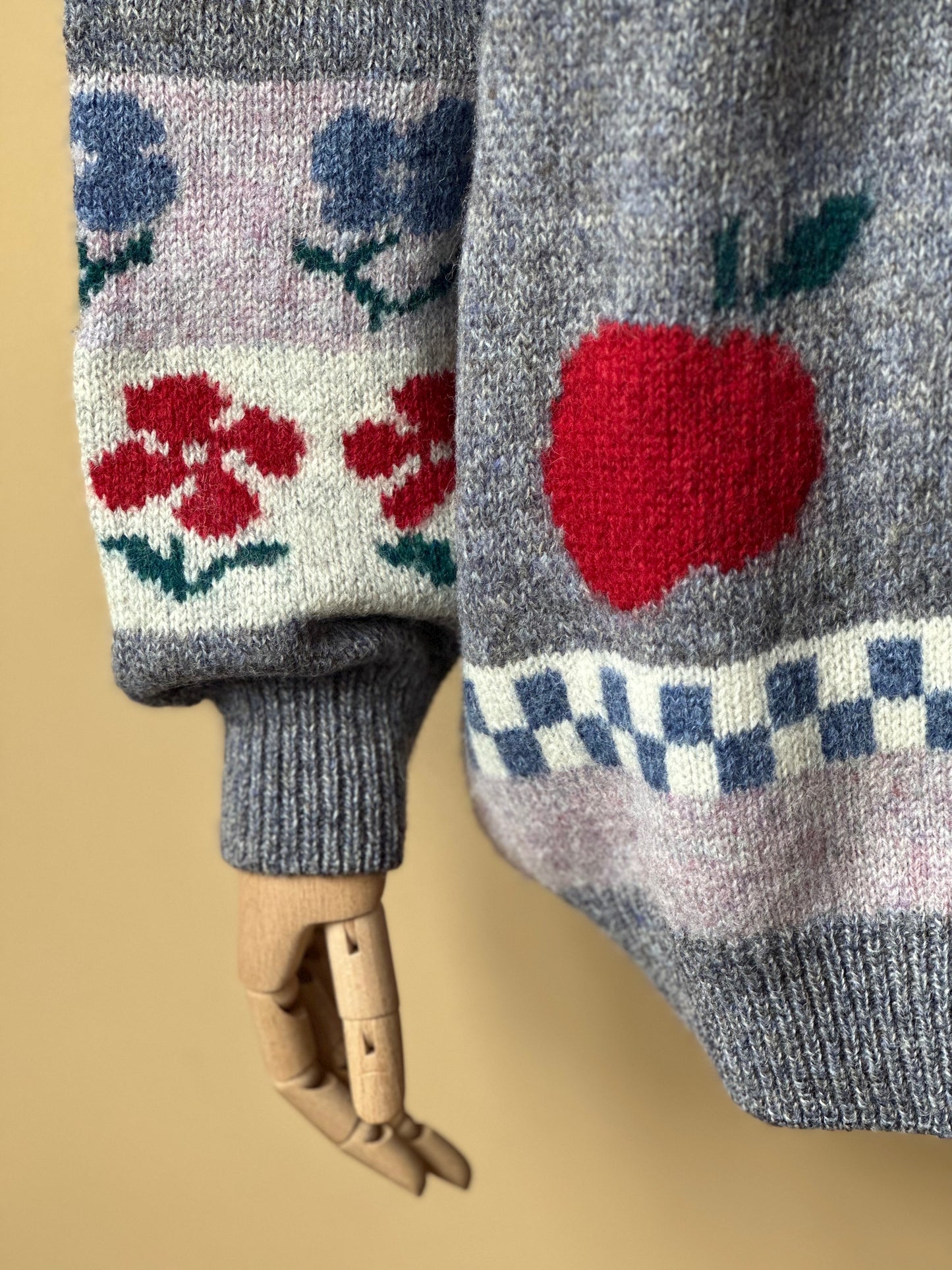 Rare 100% Wool Irish Scenery Sweater