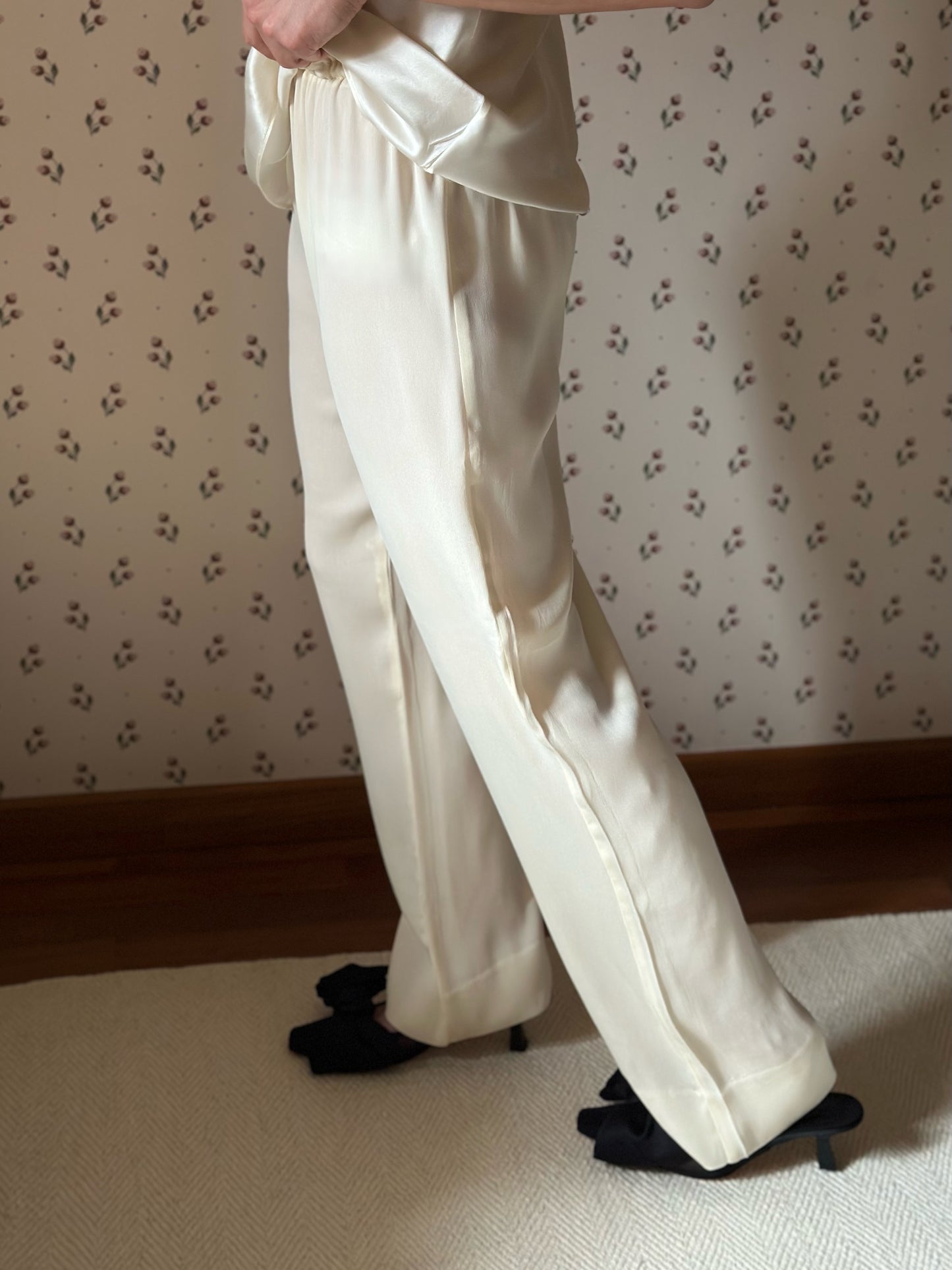 Gianfranco Ferré Ivory White Silk Blend Trousers