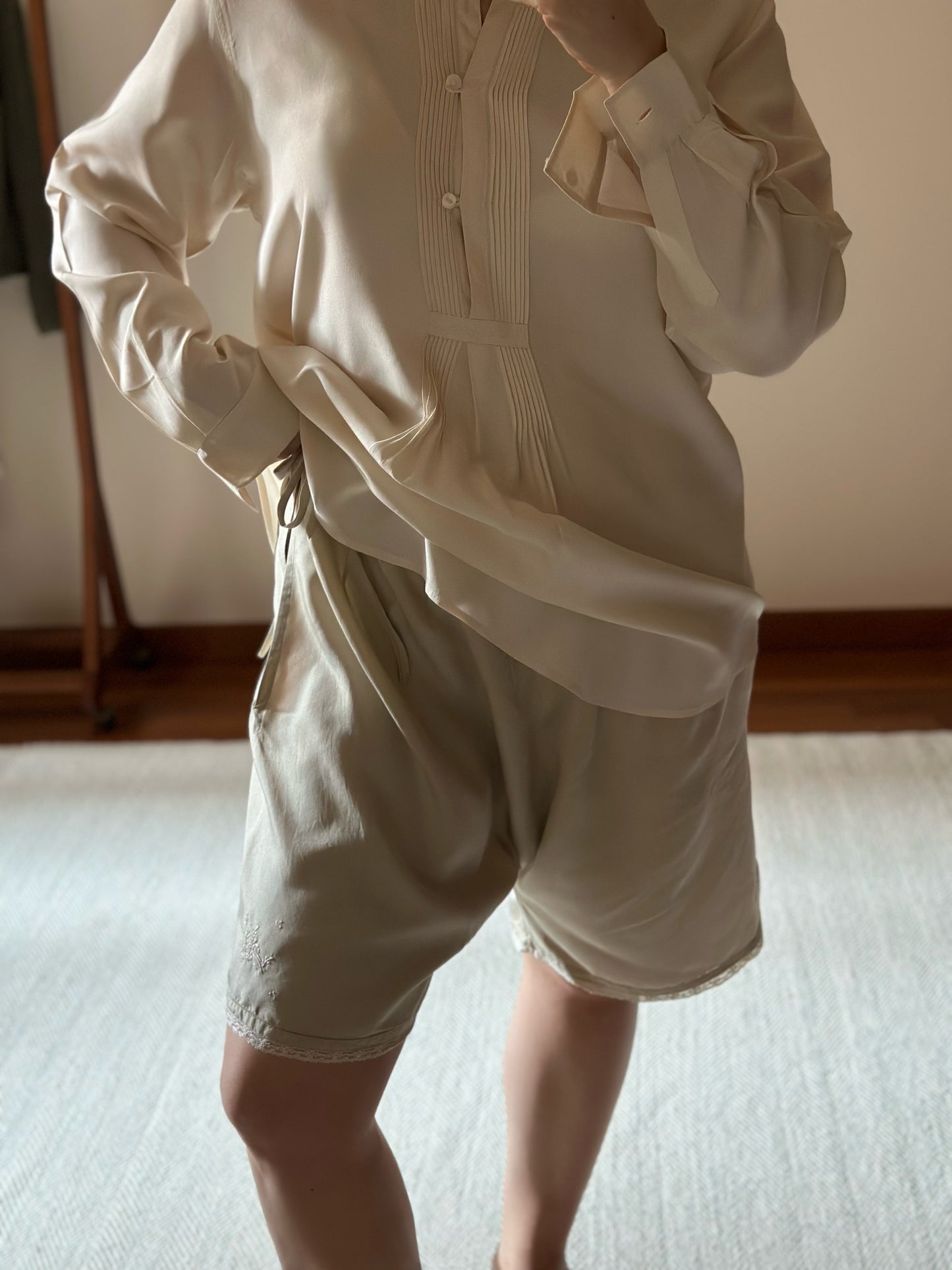 Pure Silk Beige Shorts